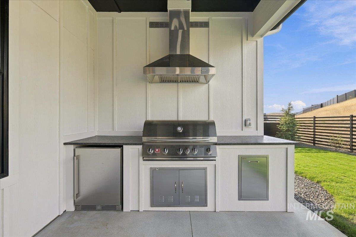 7135 N Firhill Place Property Photo 38