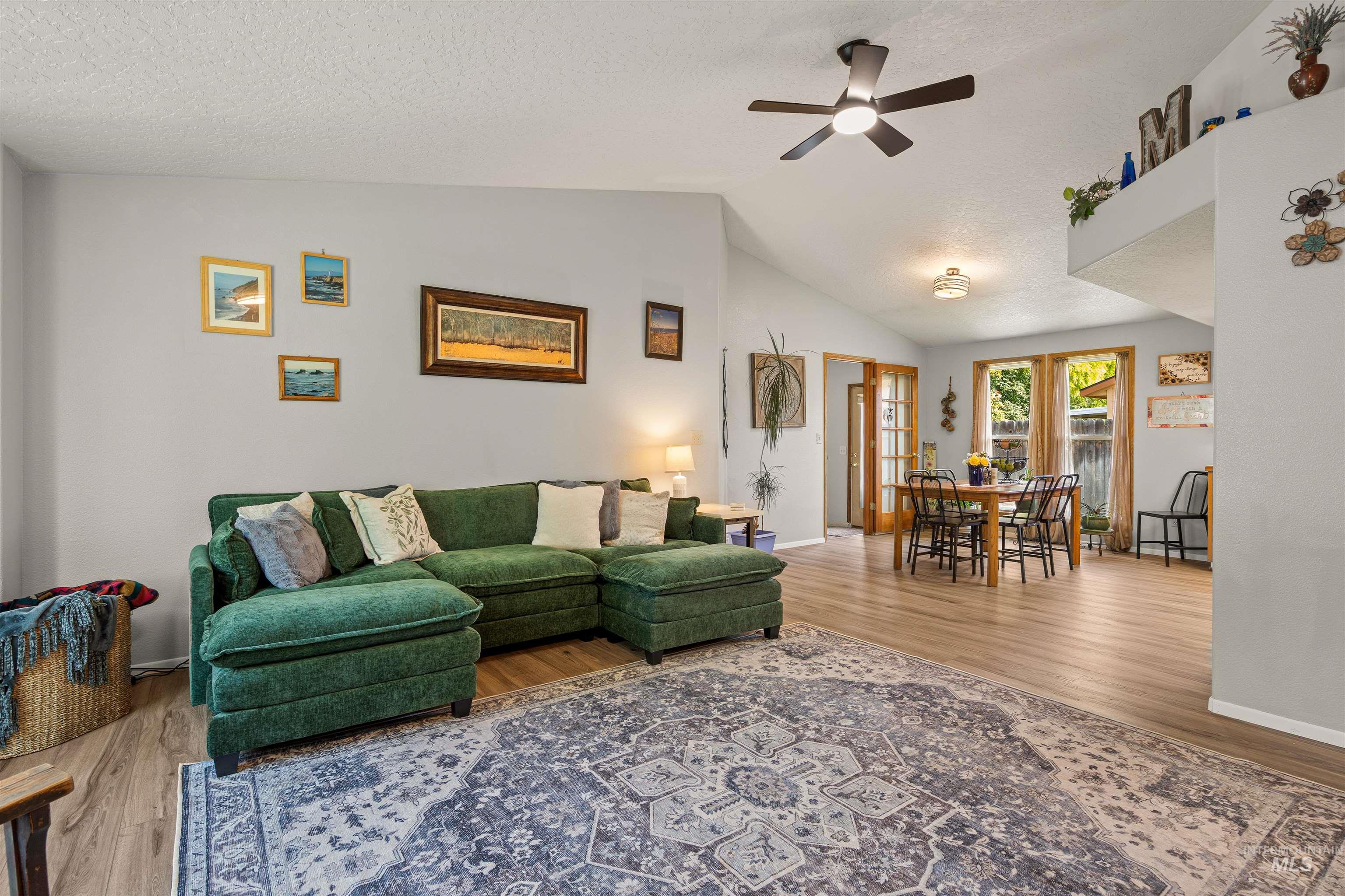 2524 Smart Street Property Photo 8