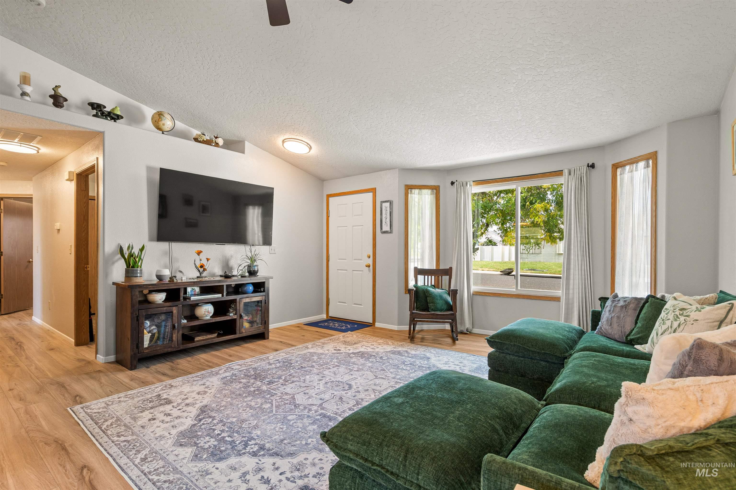 2524 Smart Street Property Photo 10