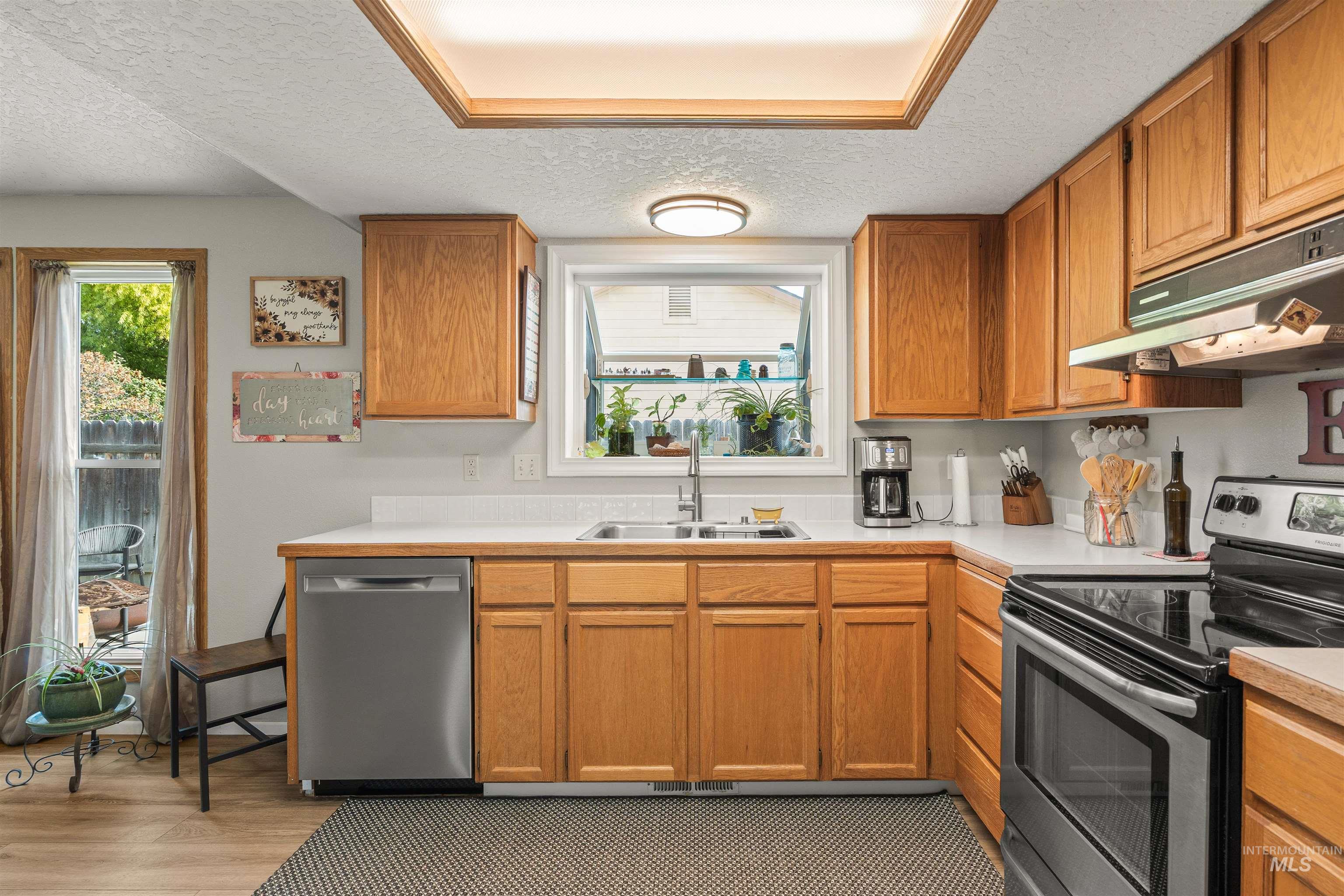2524 Smart Street Property Photo 17