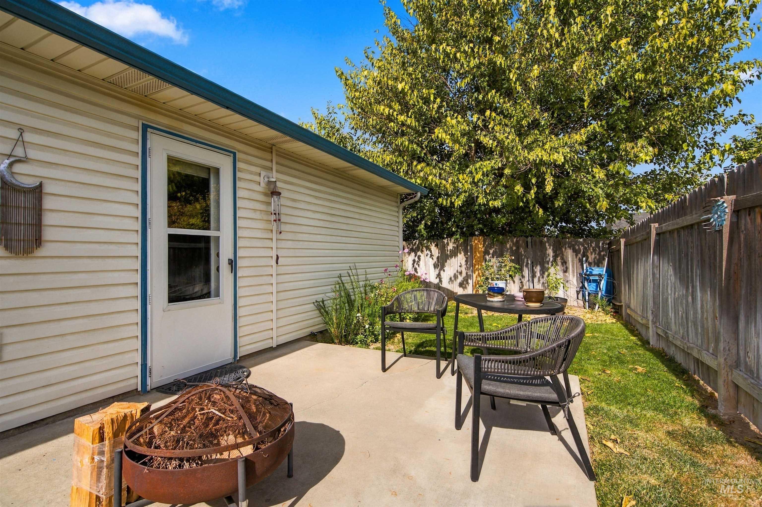 2524 Smart Street Property Photo 32
