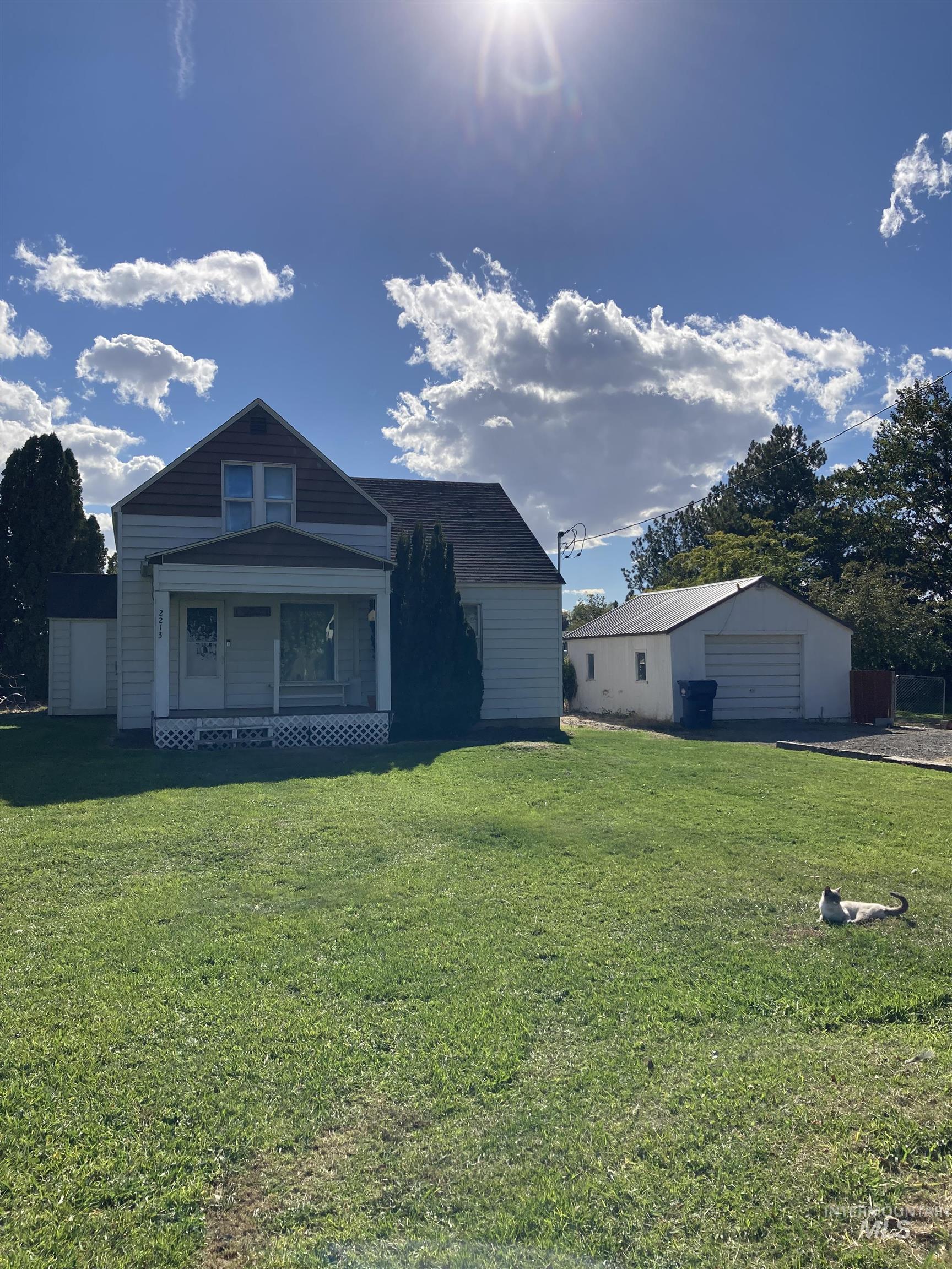2213 County Rd E. Property Photo 2