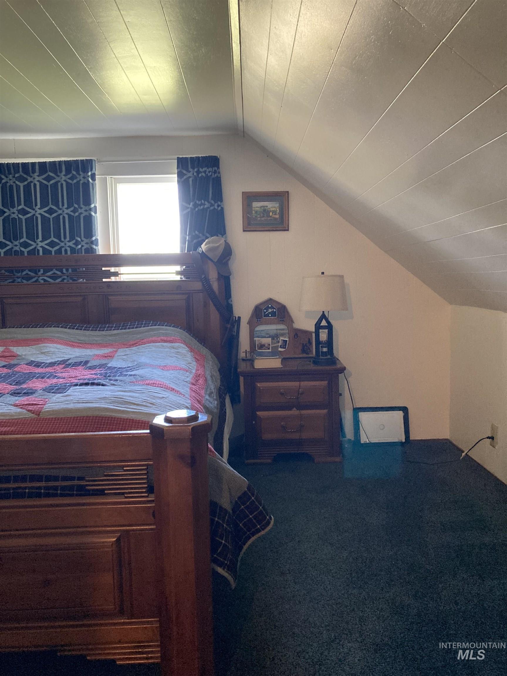 2213 County Rd E. Property Photo 17