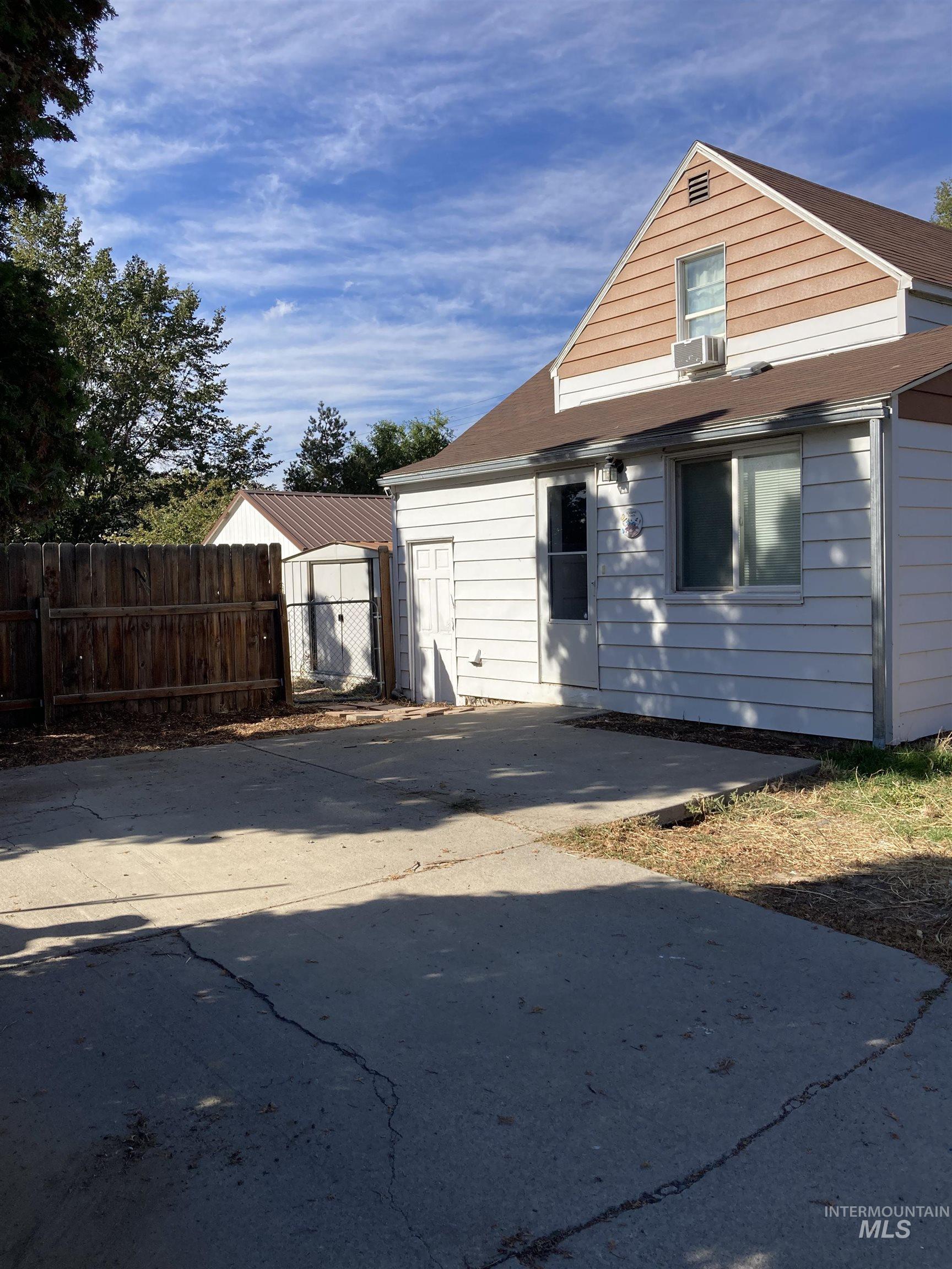 2213 County Rd E. Property Photo 20
