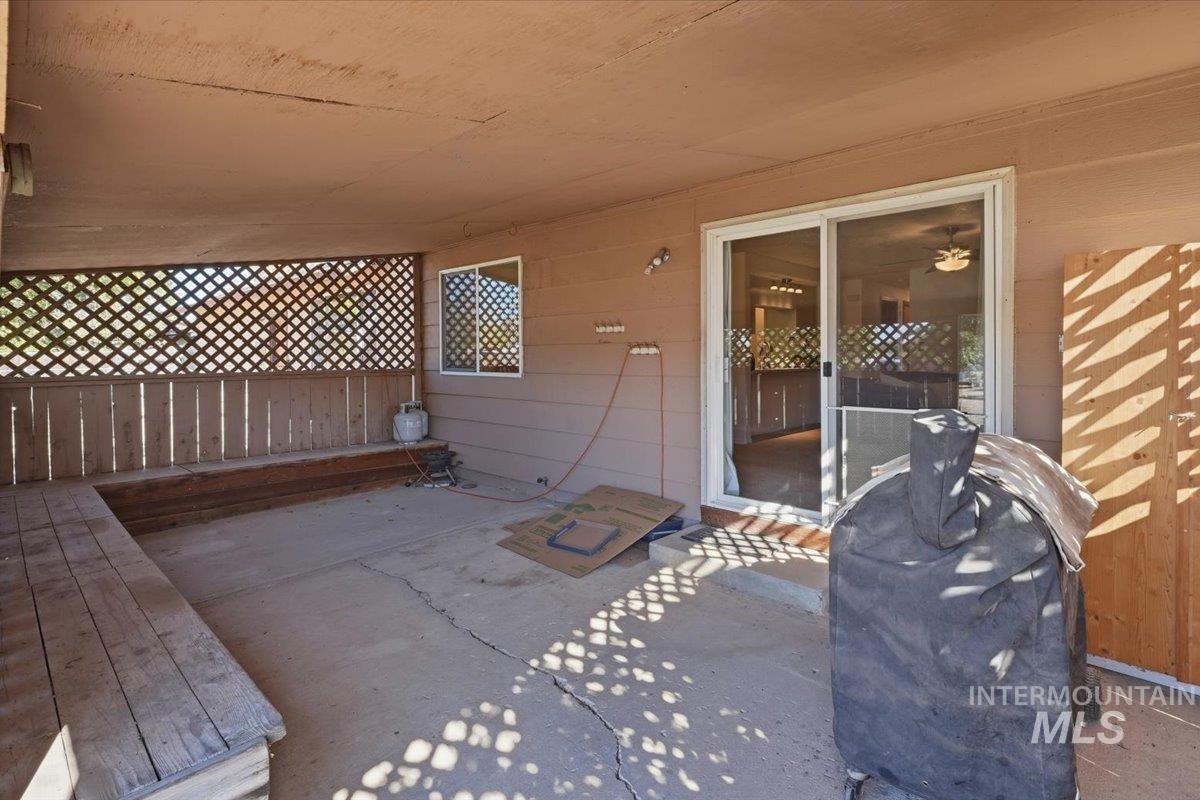 5555 S Tinker St Property Photo 24