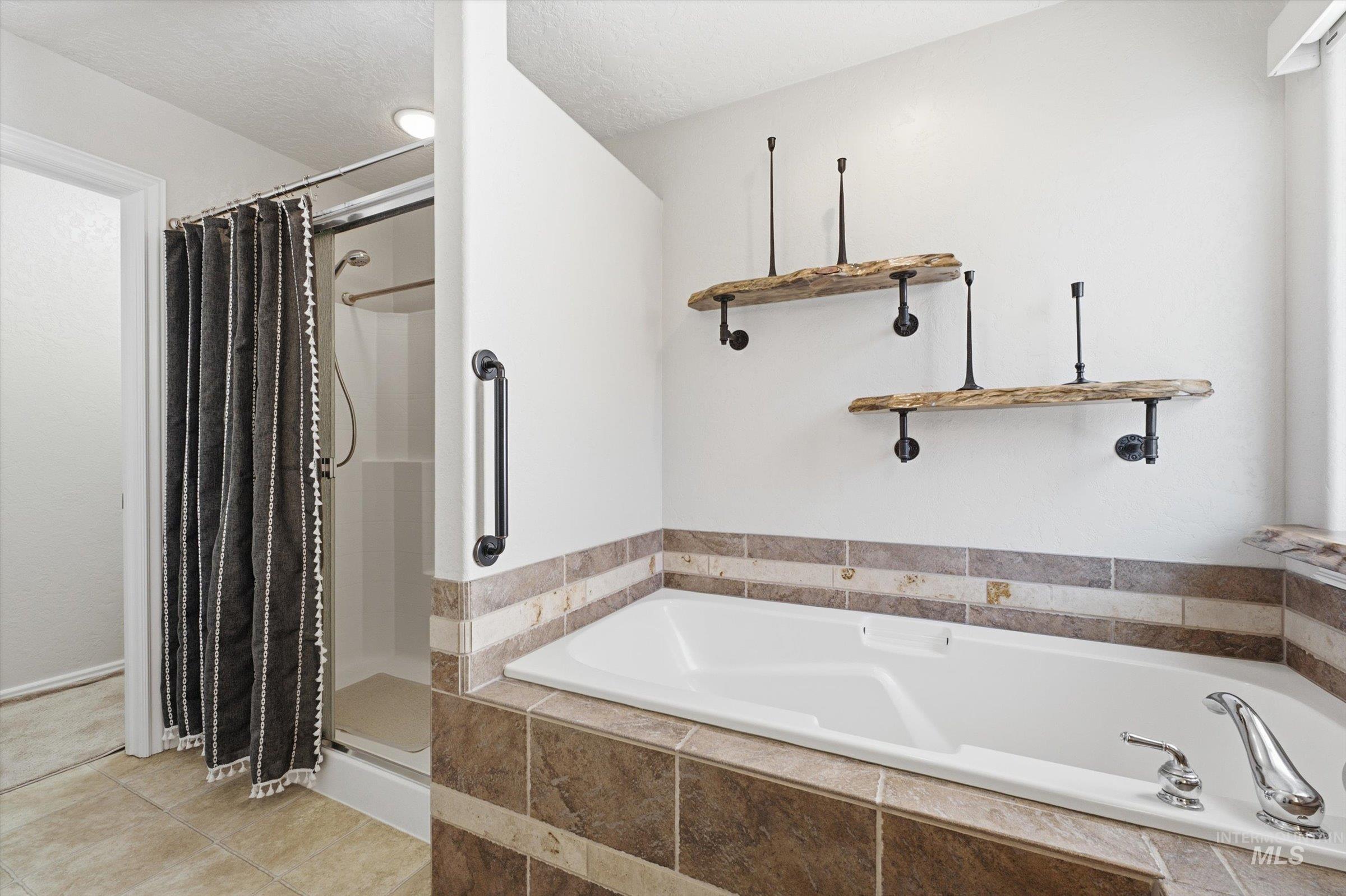 10981 W Rose Lake St Property Photo 43