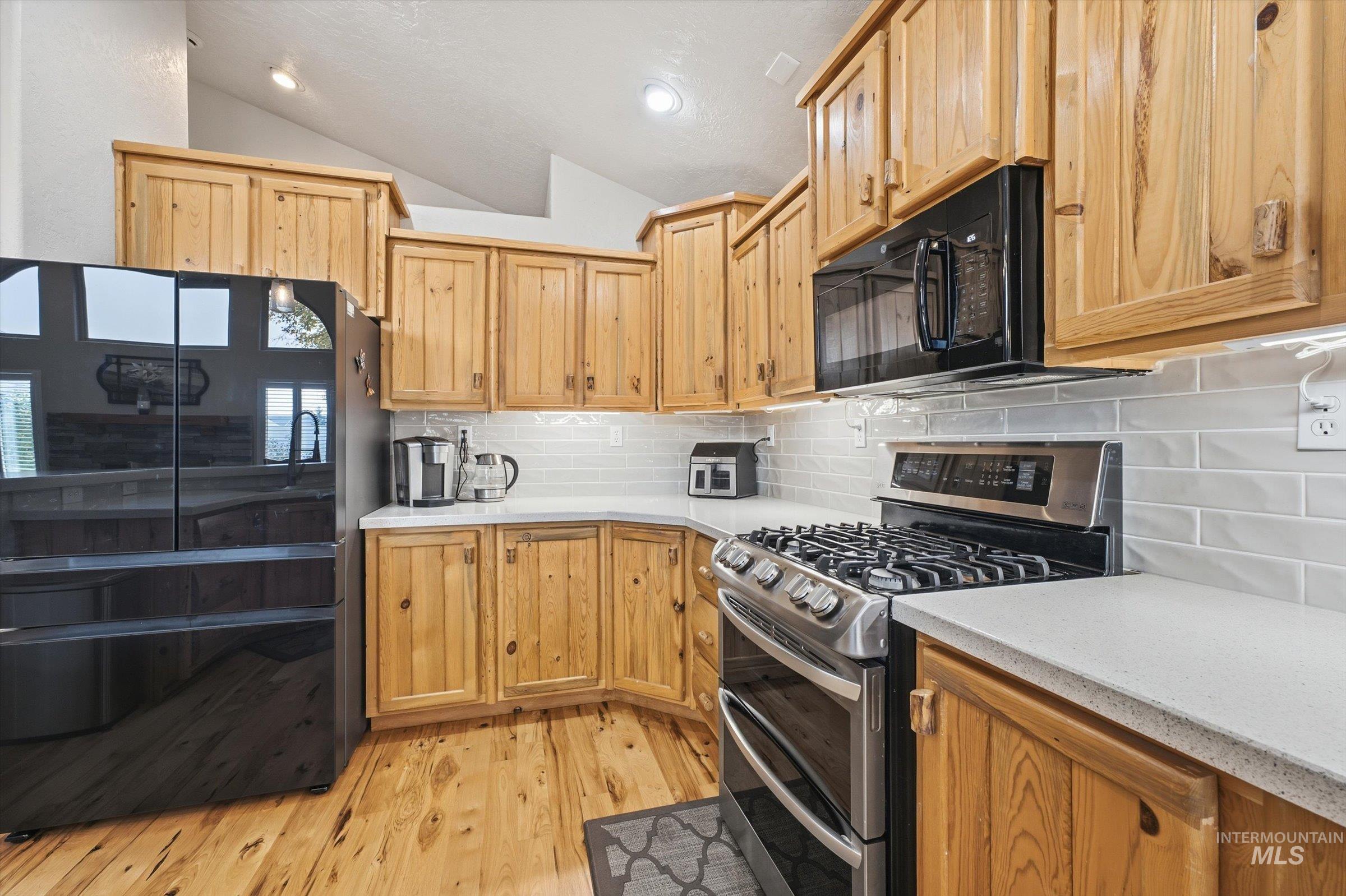 10981 W Rose Lake St Property Photo 46