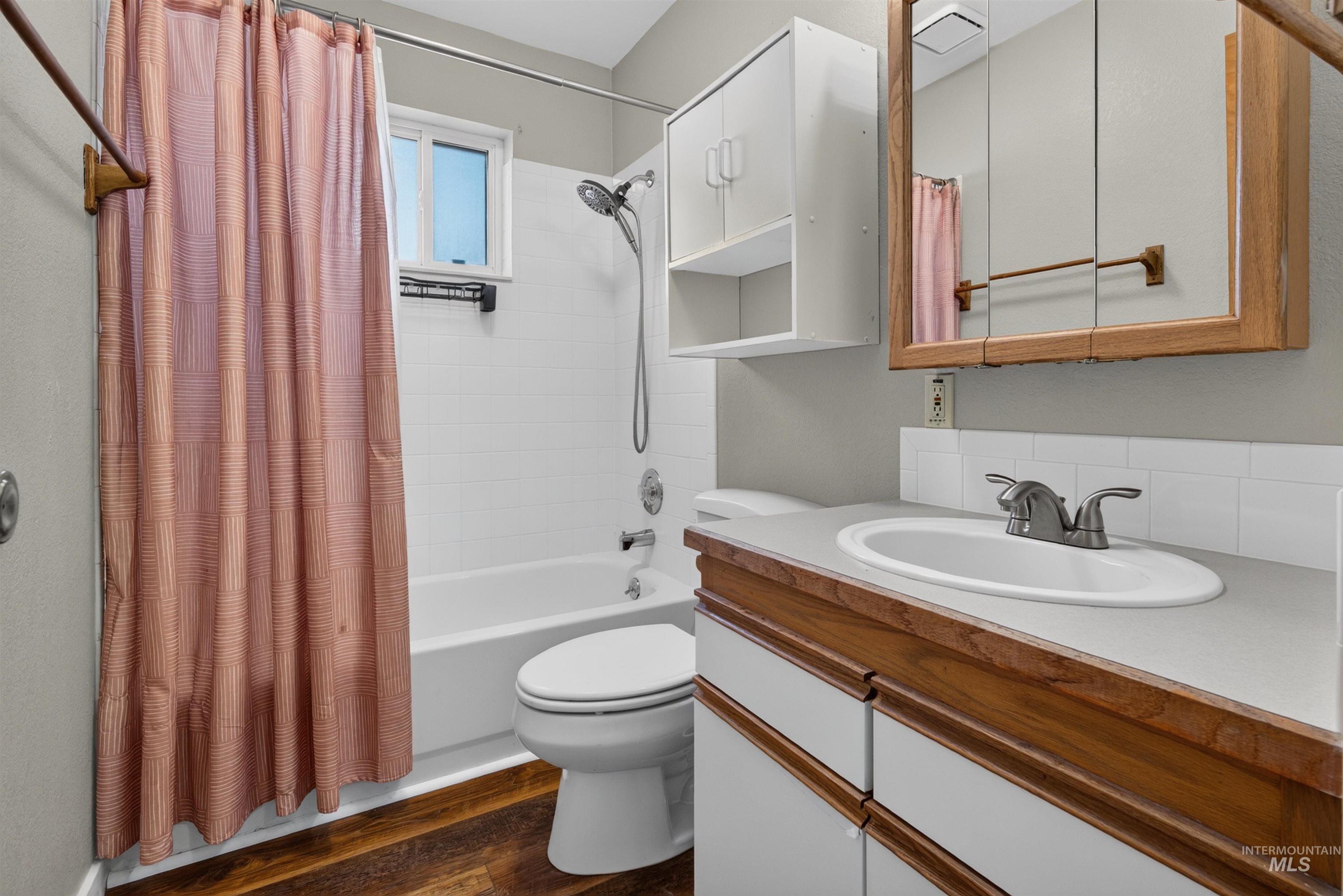 307 Pine St Property Photo 15