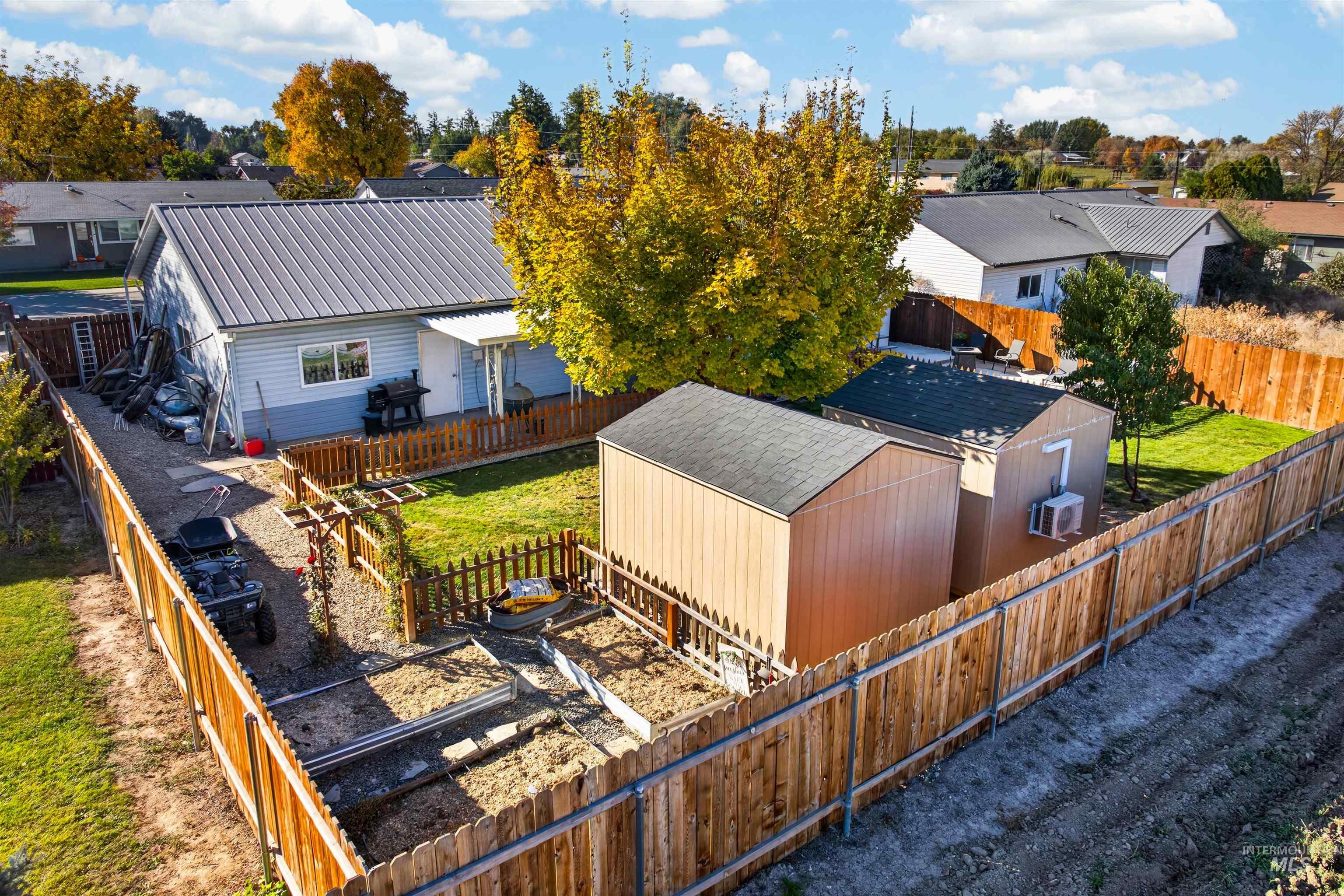 307 Pine St Property Photo 31