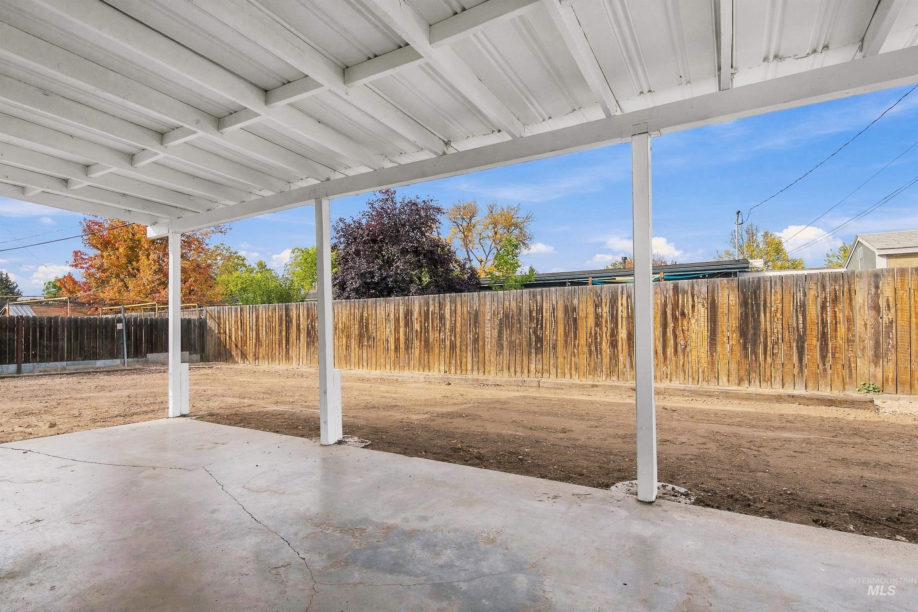 2904 W Malad St Property Photo 22