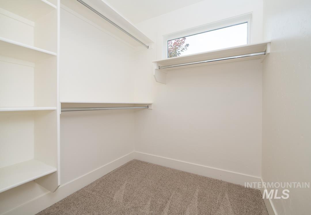 4314 W Clark Street Property Photo 20