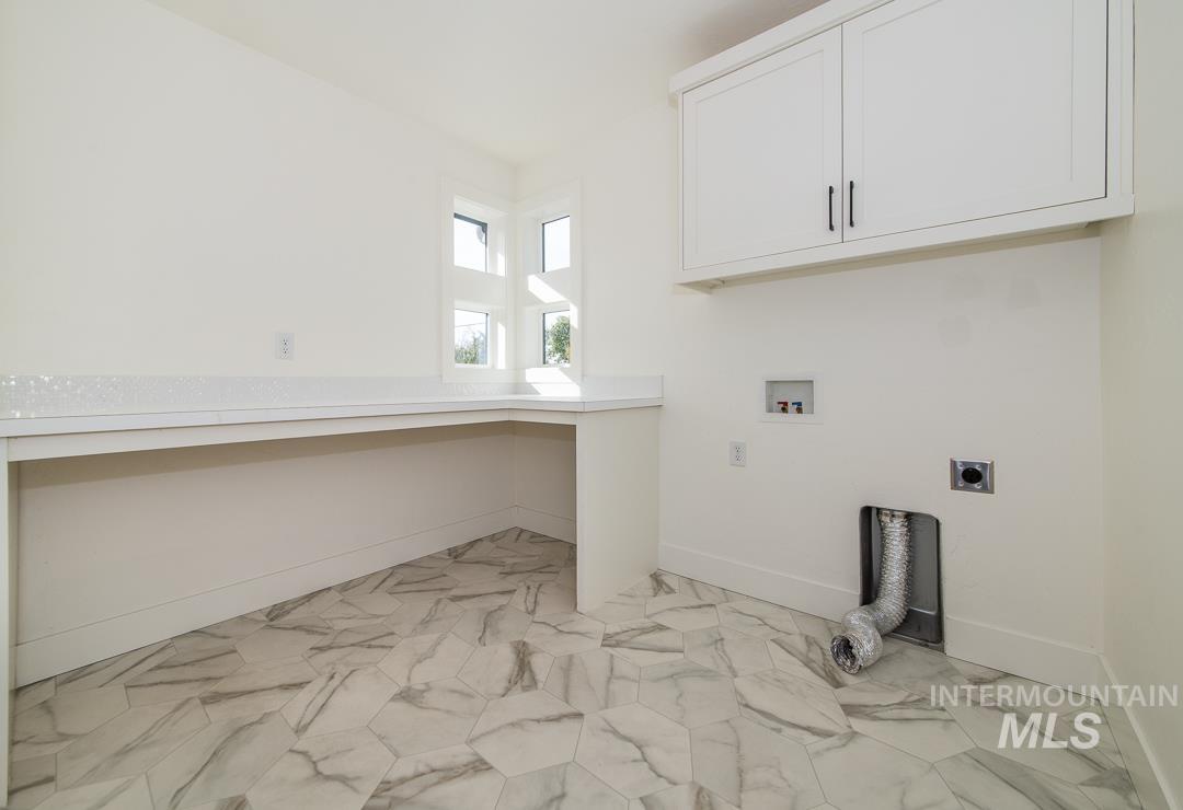 4314 W Clark Street Property Photo 25