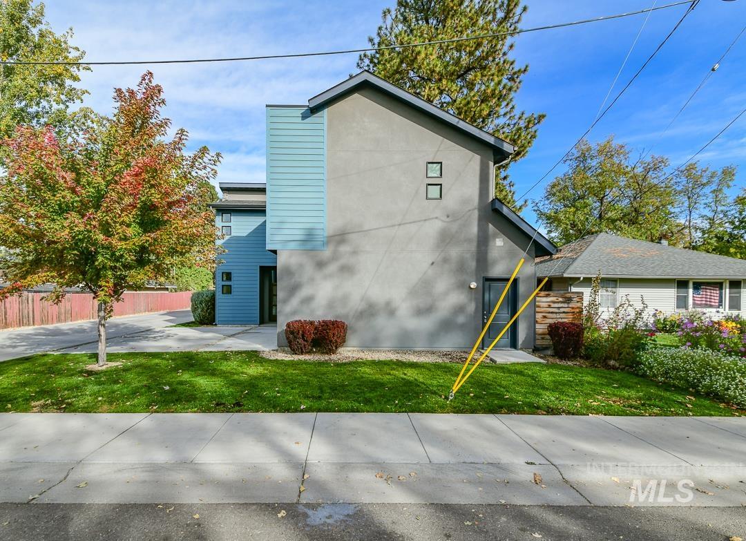 4314 W Clark Street Property Photo 28