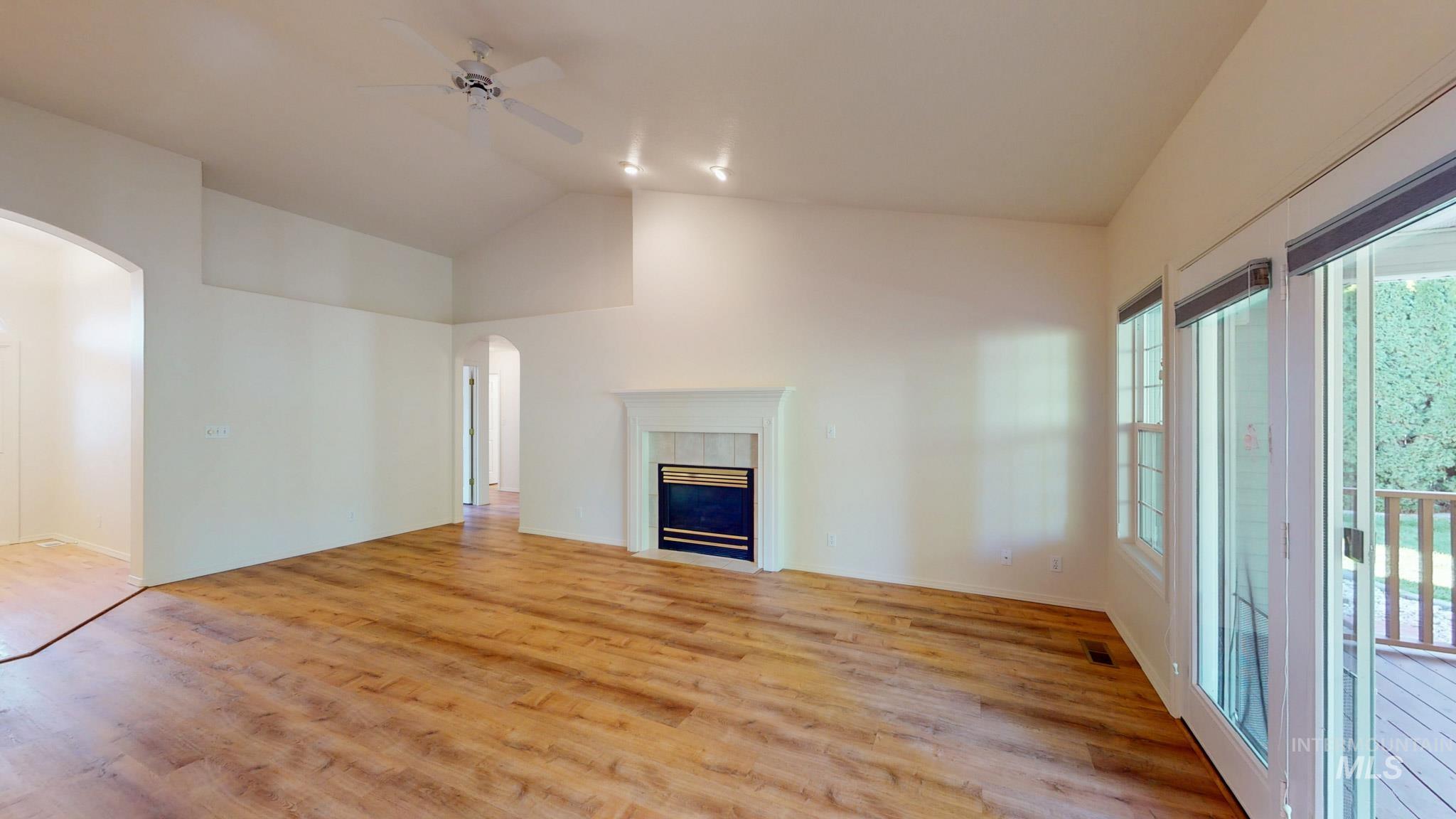 279 Buckingham Drive Property Photo 9