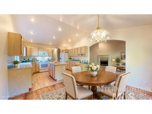 279 Buckingham Drive Property Photo 15