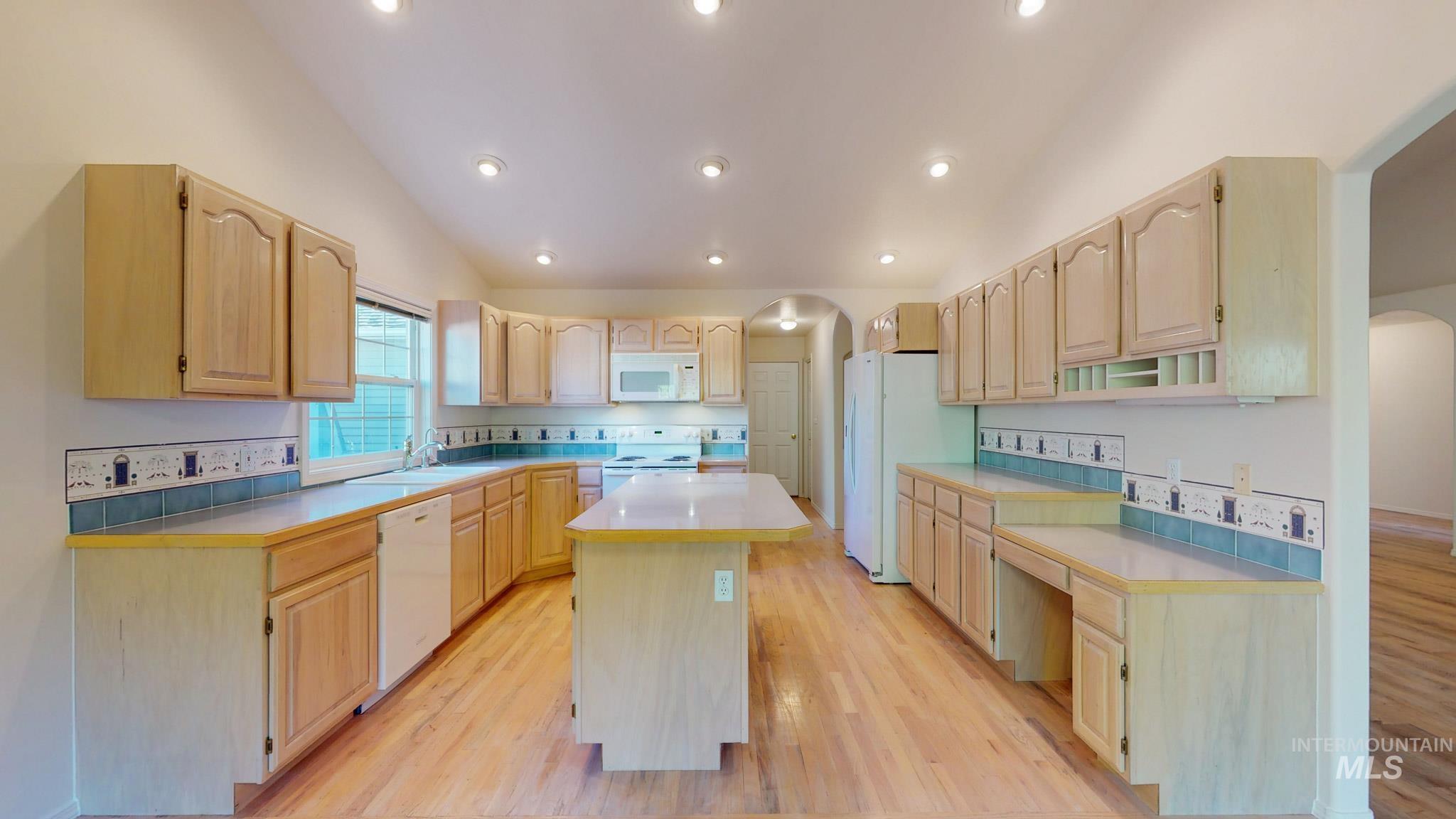 279 Buckingham Drive Property Photo 16