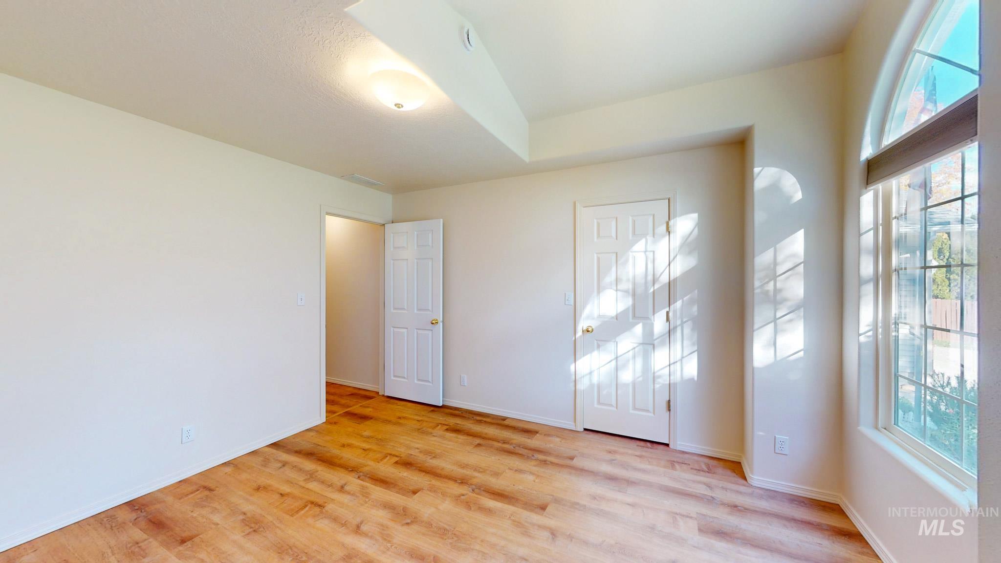 279 Buckingham Drive Property Photo 21