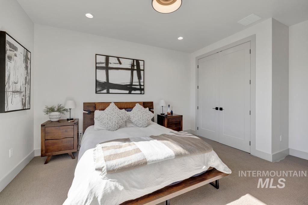 303 S 477 Ln W Property Photo 27
