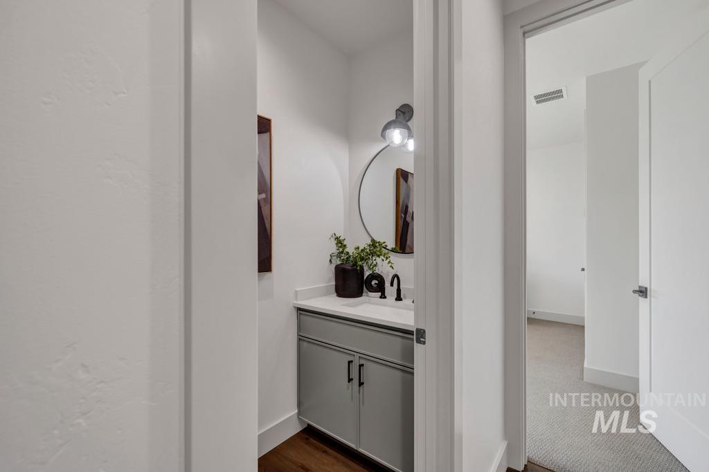 303 S 477 Ln W Property Photo 32