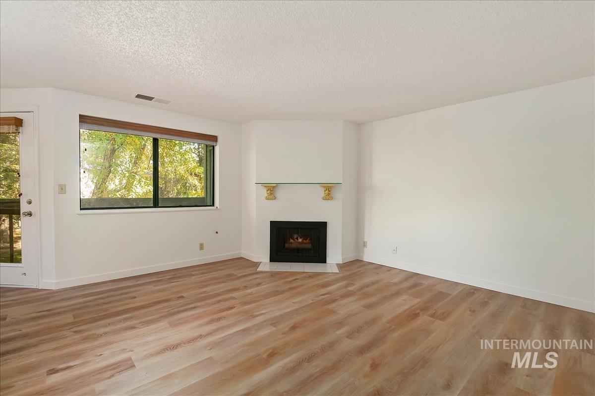 3719 S Gekeler Ln Property Photo 6