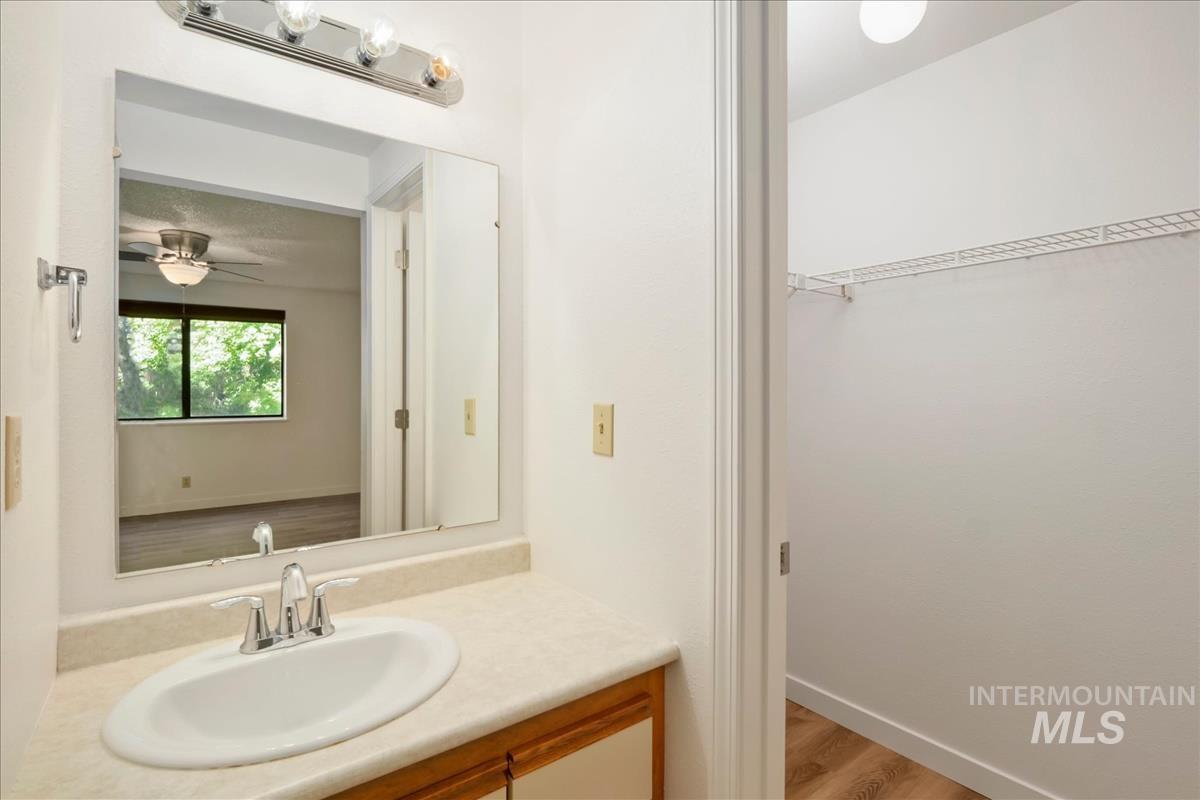 3719 S Gekeler Ln Property Photo 21