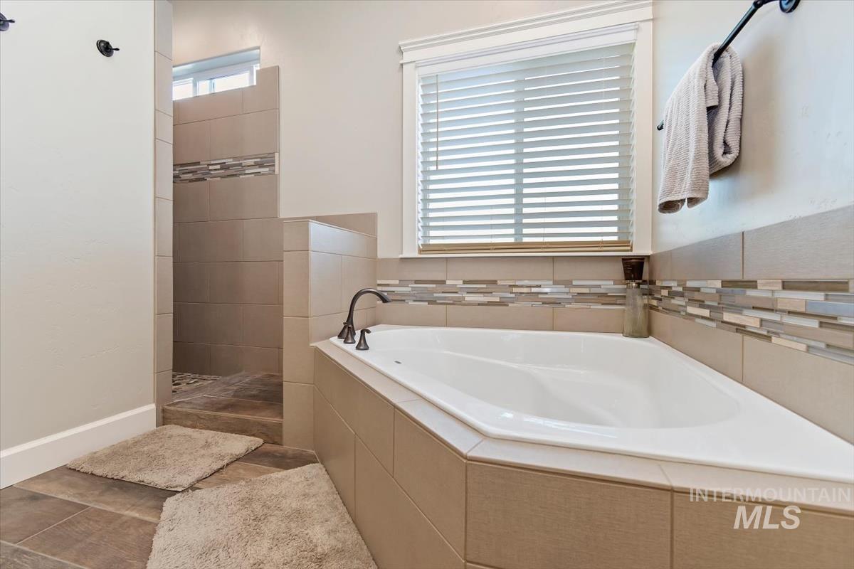 2036 N Finsbury Way Property Photo 27