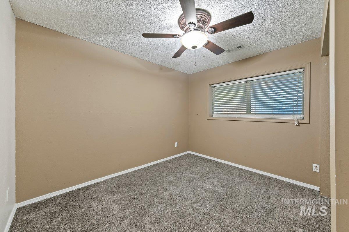 10740 W Alliance Street Property Photo 28
