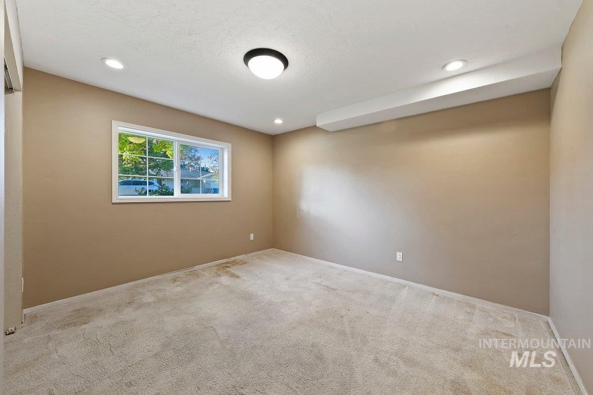 10740 W Alliance Street Property Photo 29