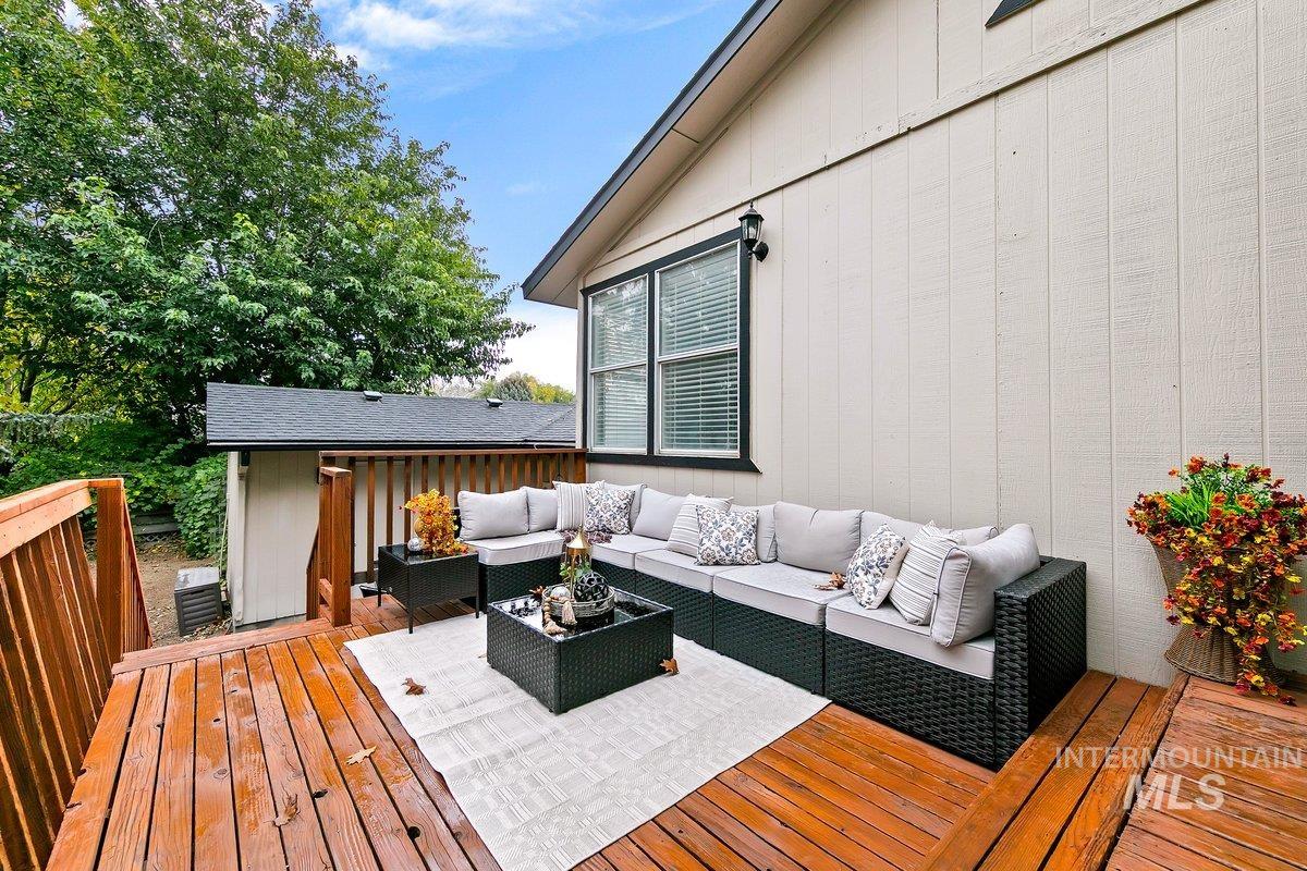 10740 W Alliance Street Property Photo 35