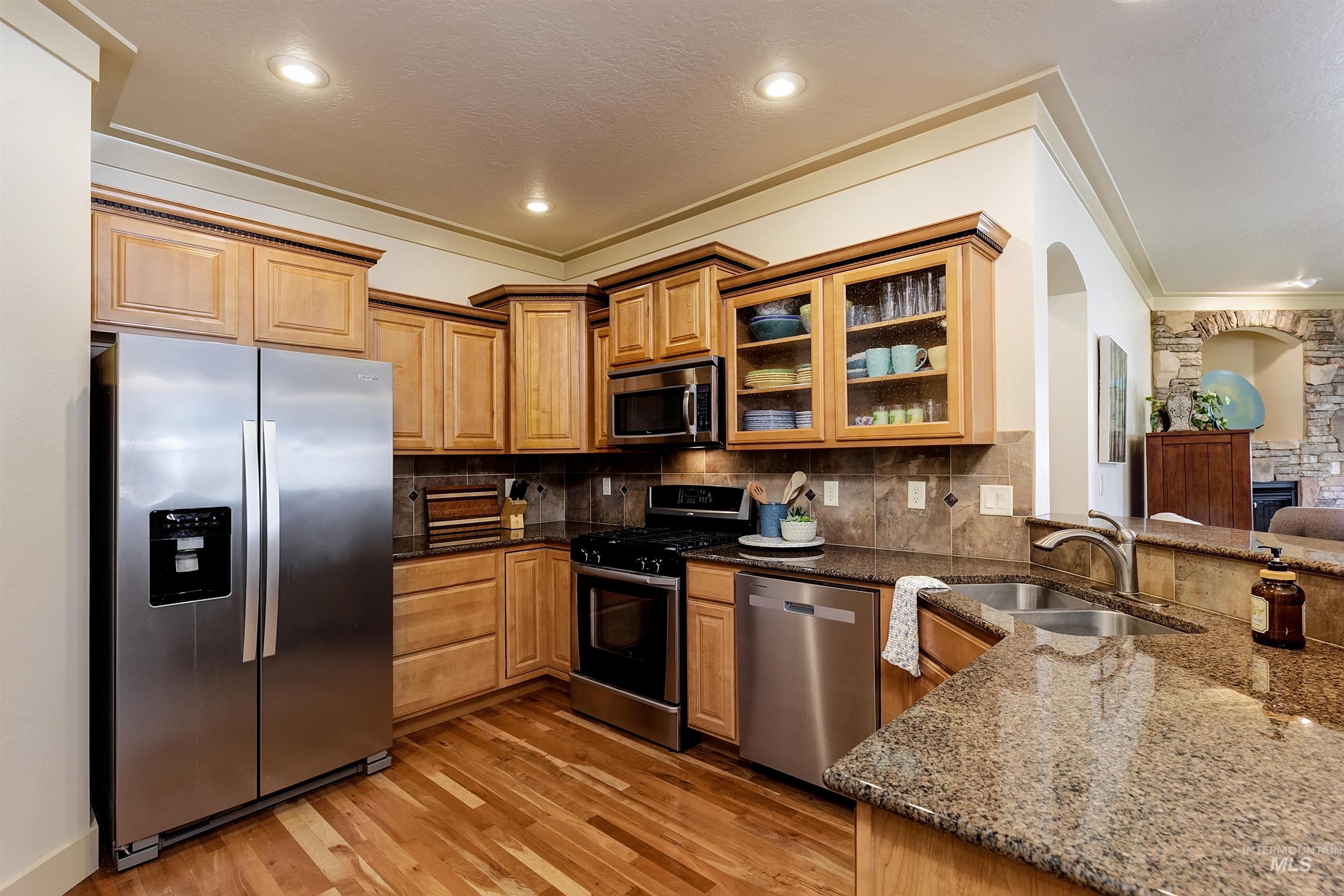 2484 E Summer Dawn Property Photo 8