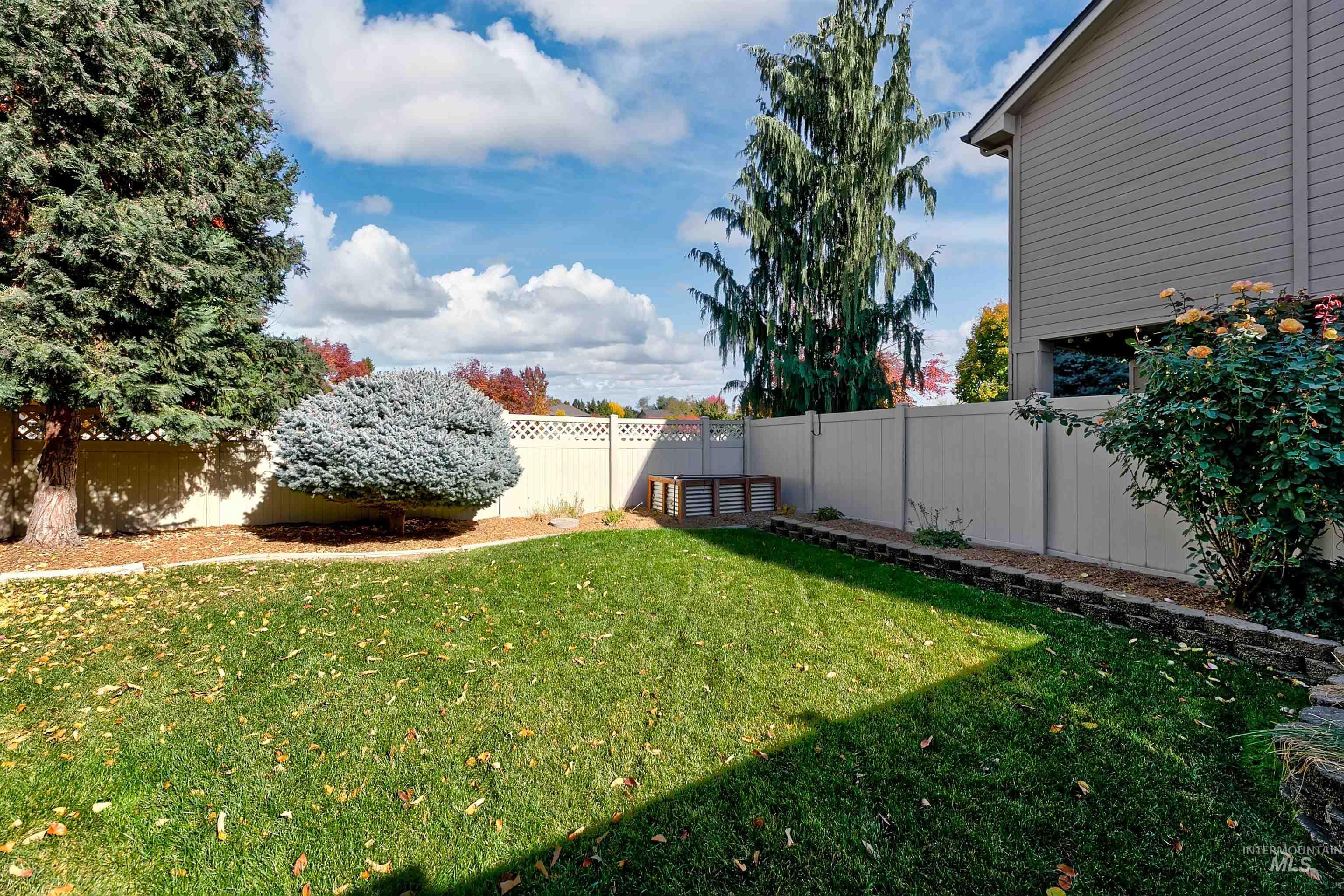2484 E Summer Dawn Property Photo 24