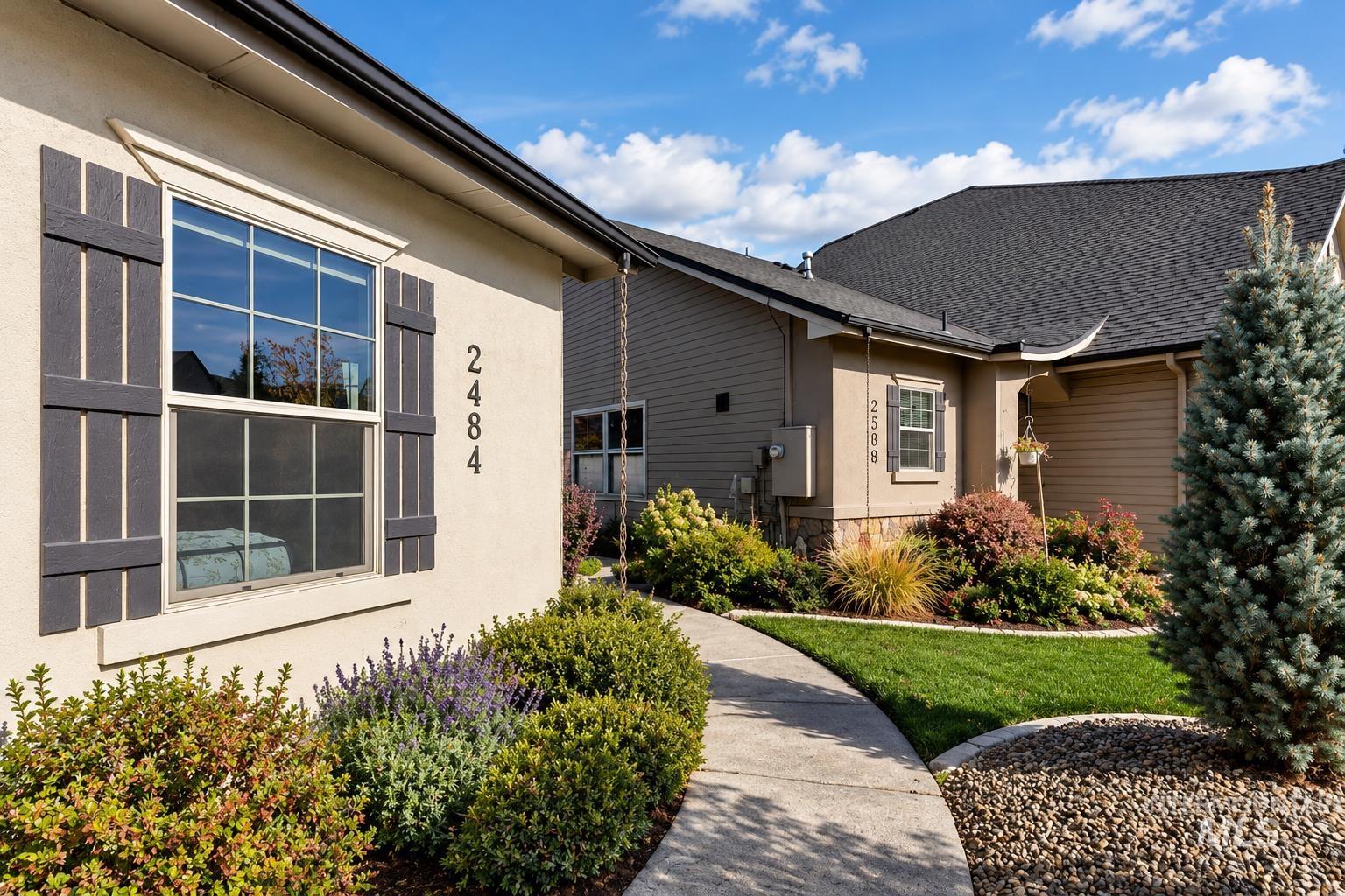 2484 E Summer Dawn Property Photo 31