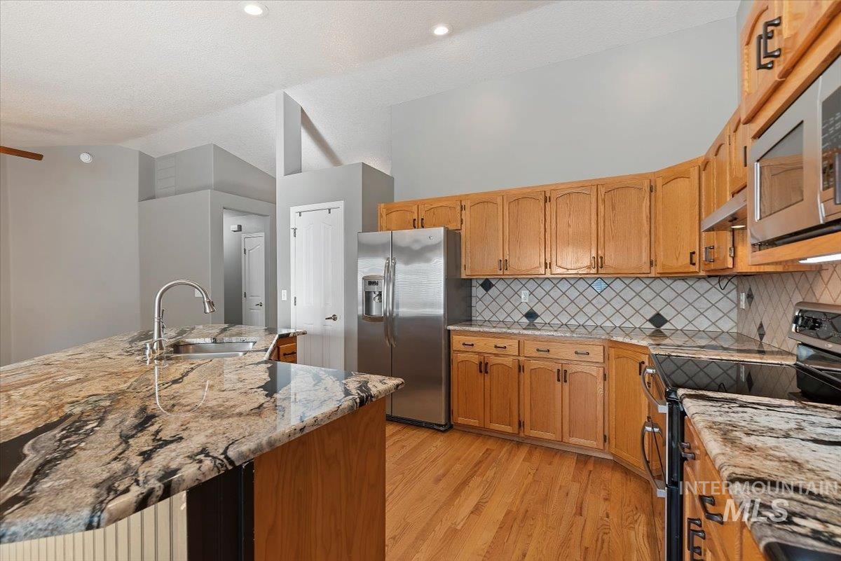 12493 W Driftwood Dr Property Photo 14