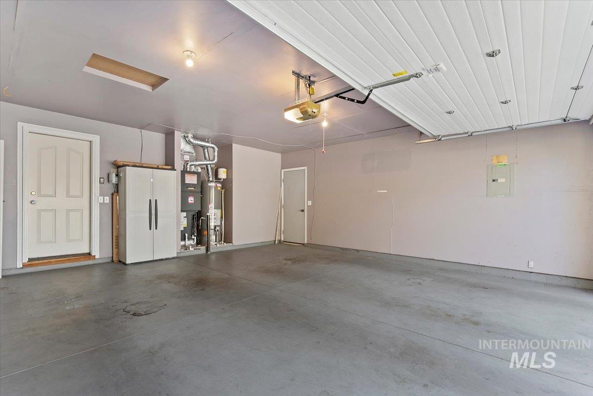 12493 W Driftwood Dr Property Photo 28