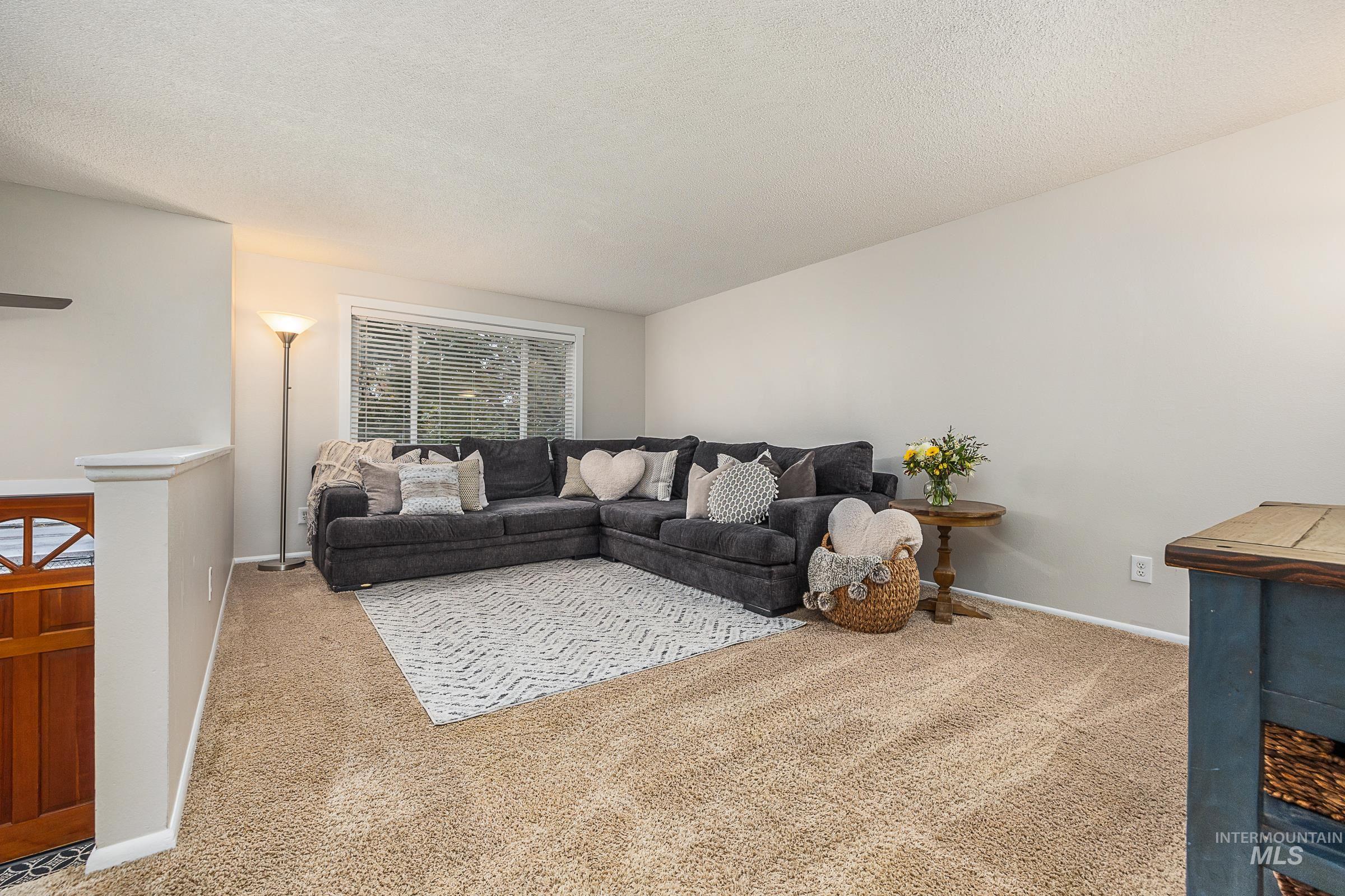 4021 N Milwaukee Street Property Photo 5