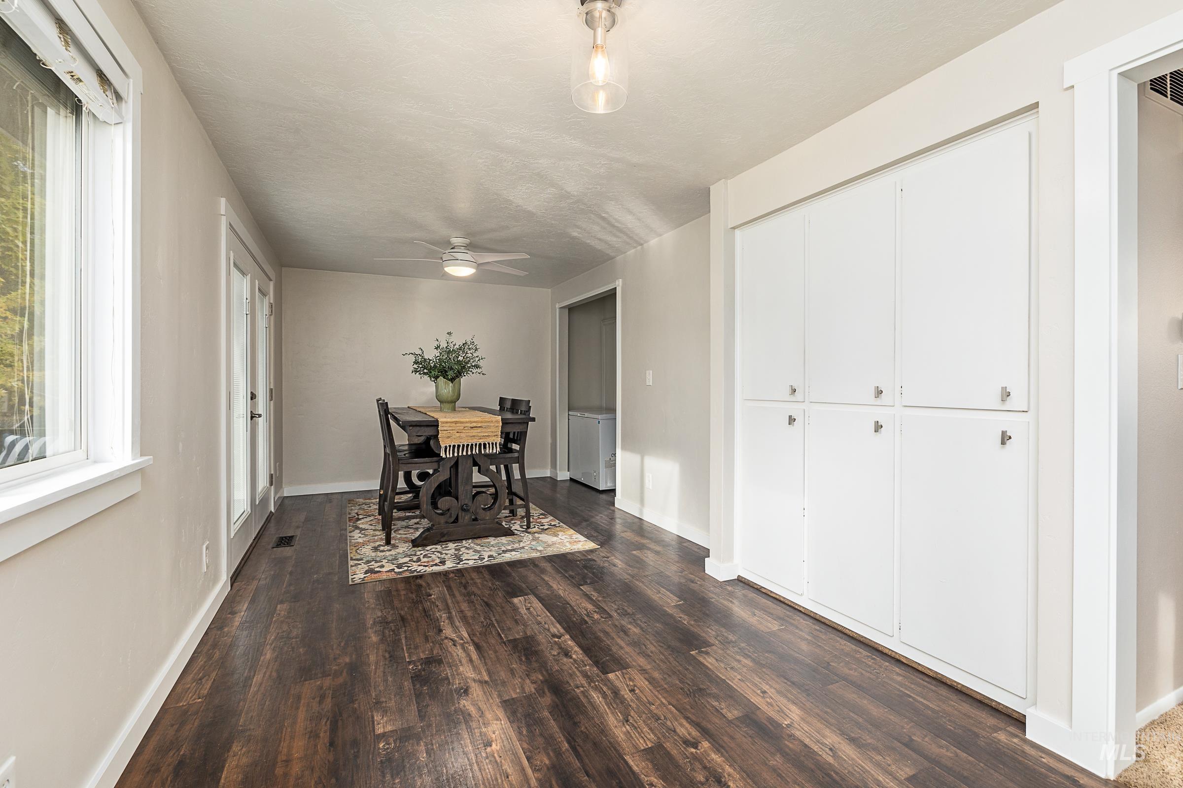 4021 N Milwaukee Street Property Photo 15