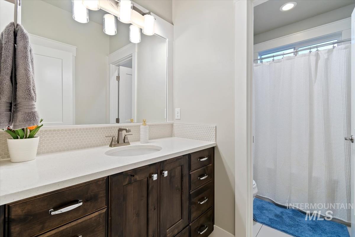 3840 W Riva Capri St. Property Photo 27