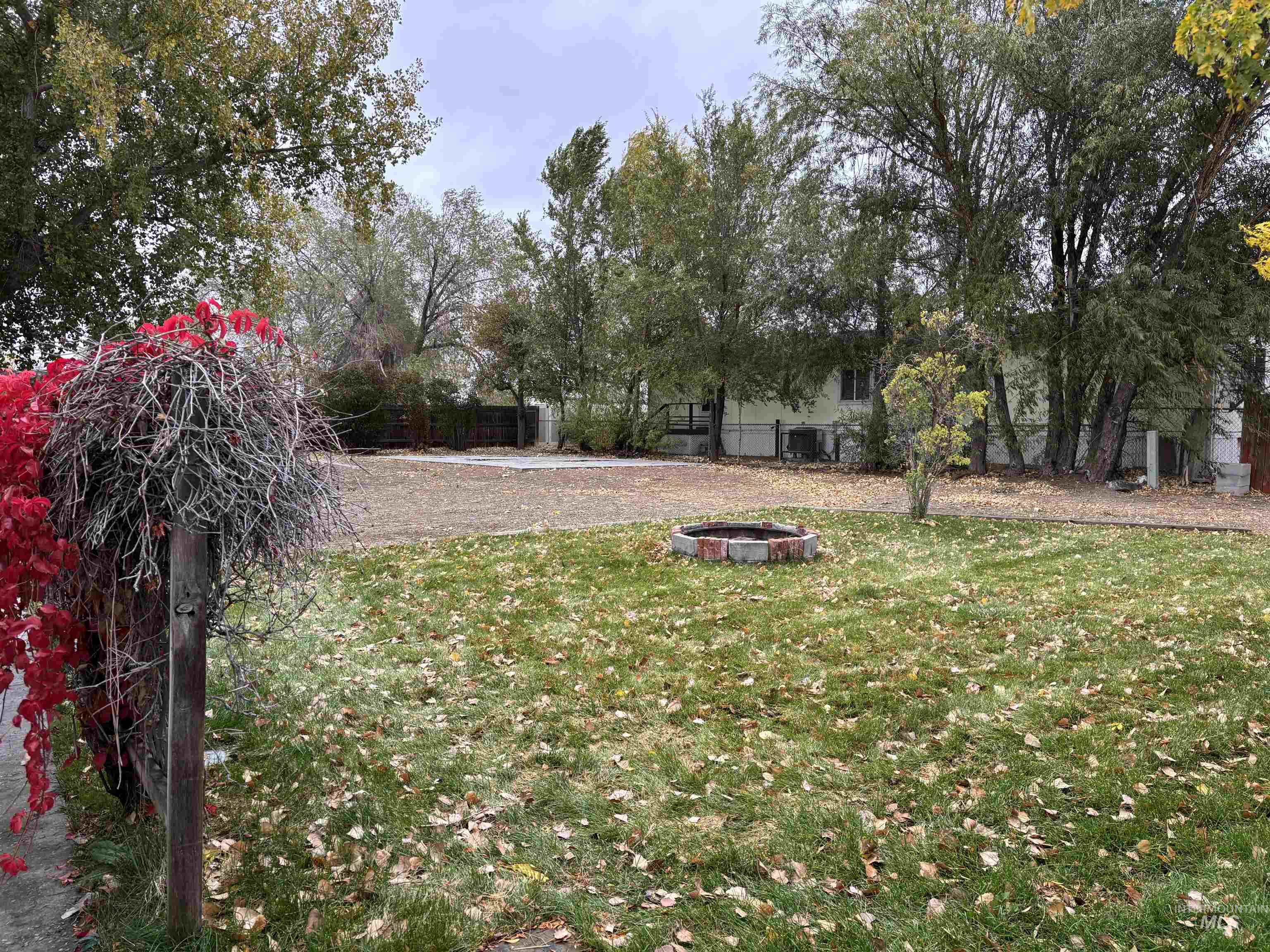 13719 Sw Truman St Property Photo 4