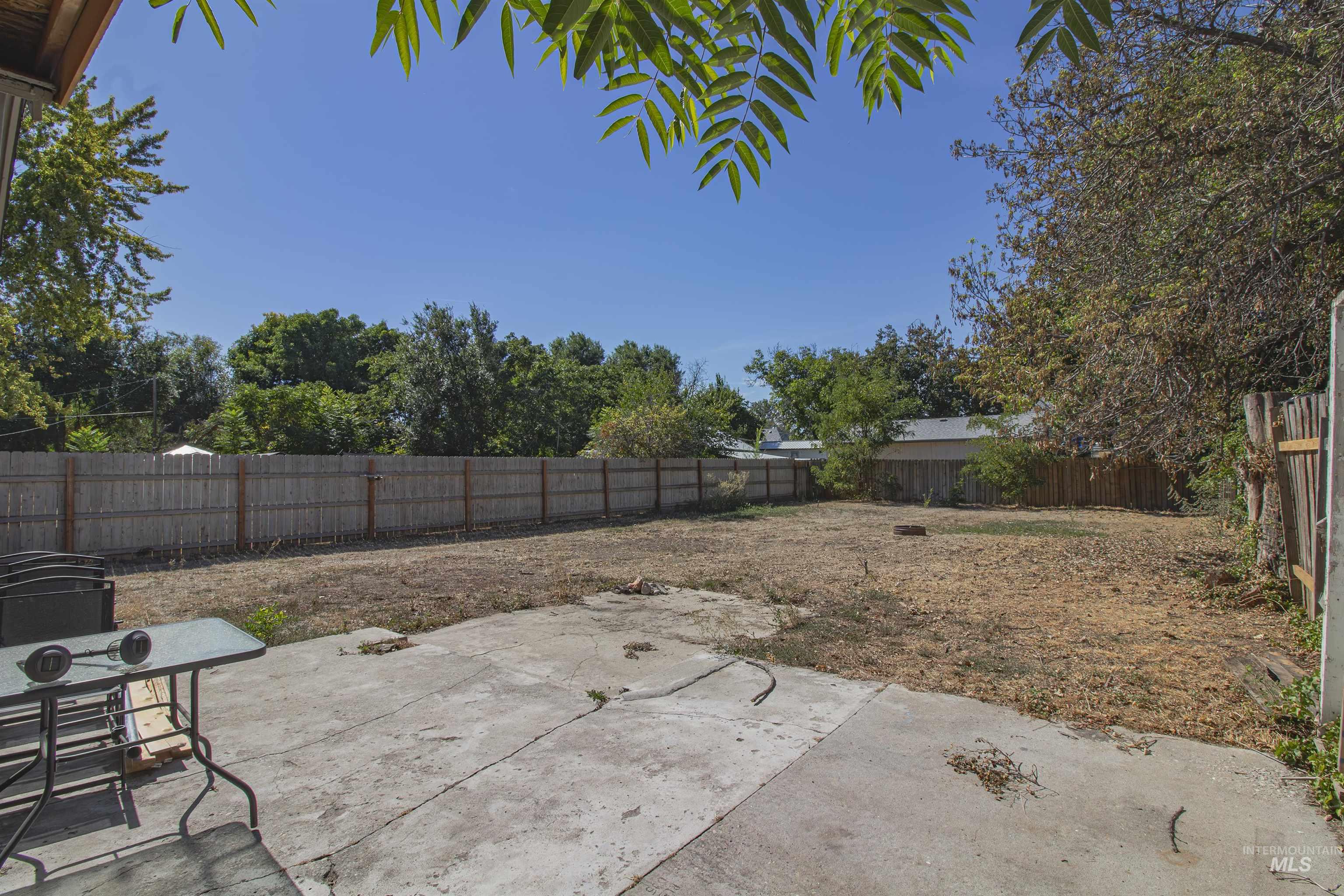 907 N 7th St Property Photo 18