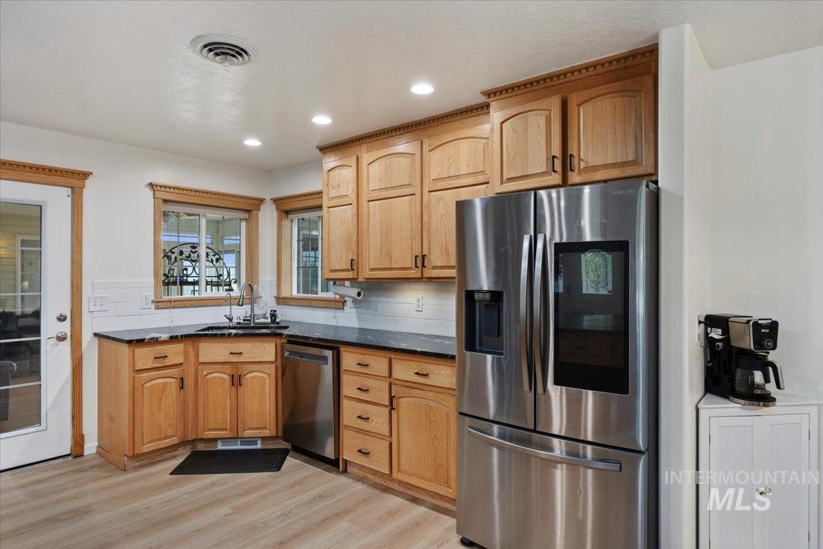 4109 Creekview Dr Property Photo 12