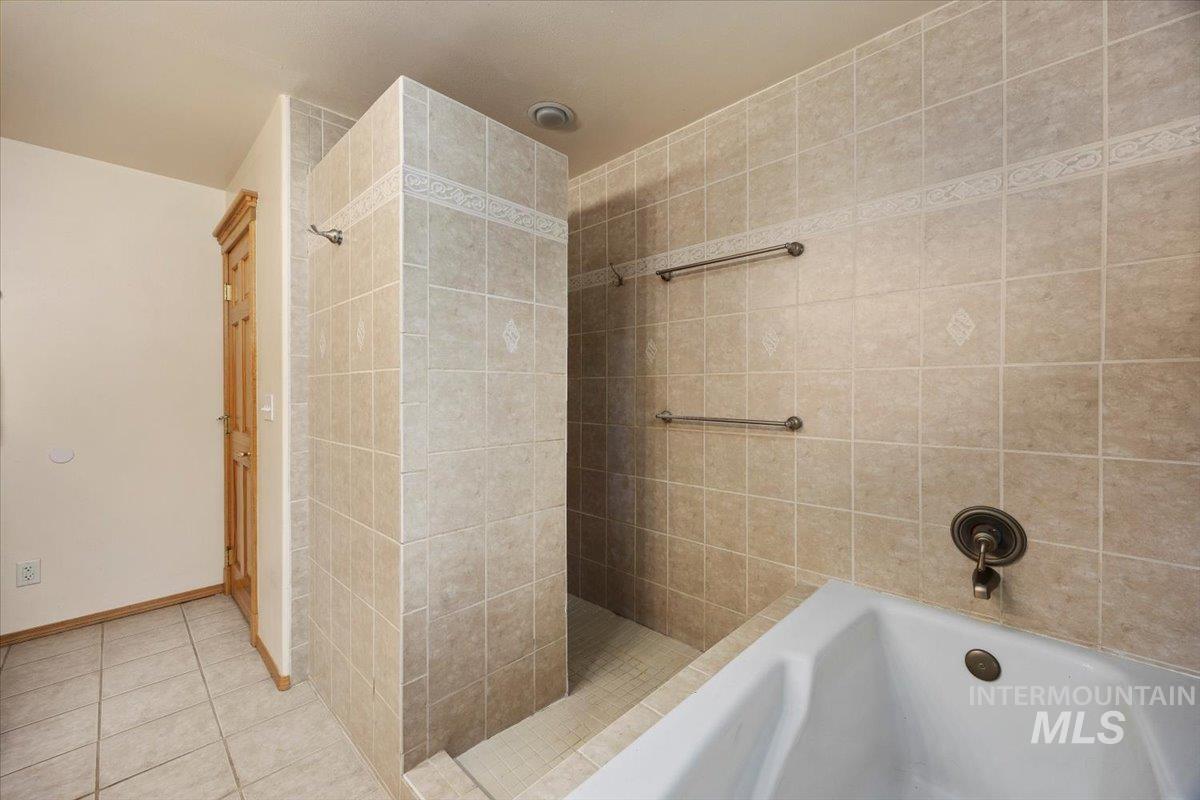 4109 Creekview Dr Property Photo 19