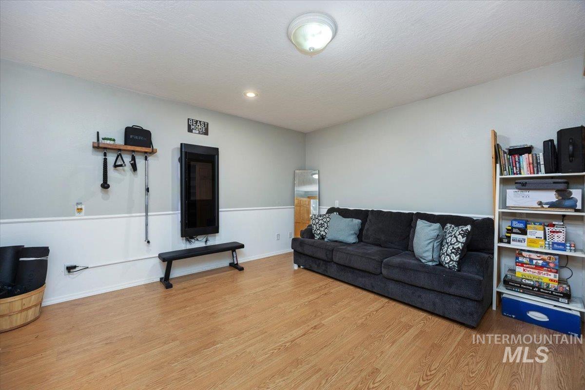 4109 Creekview Dr Property Photo 23