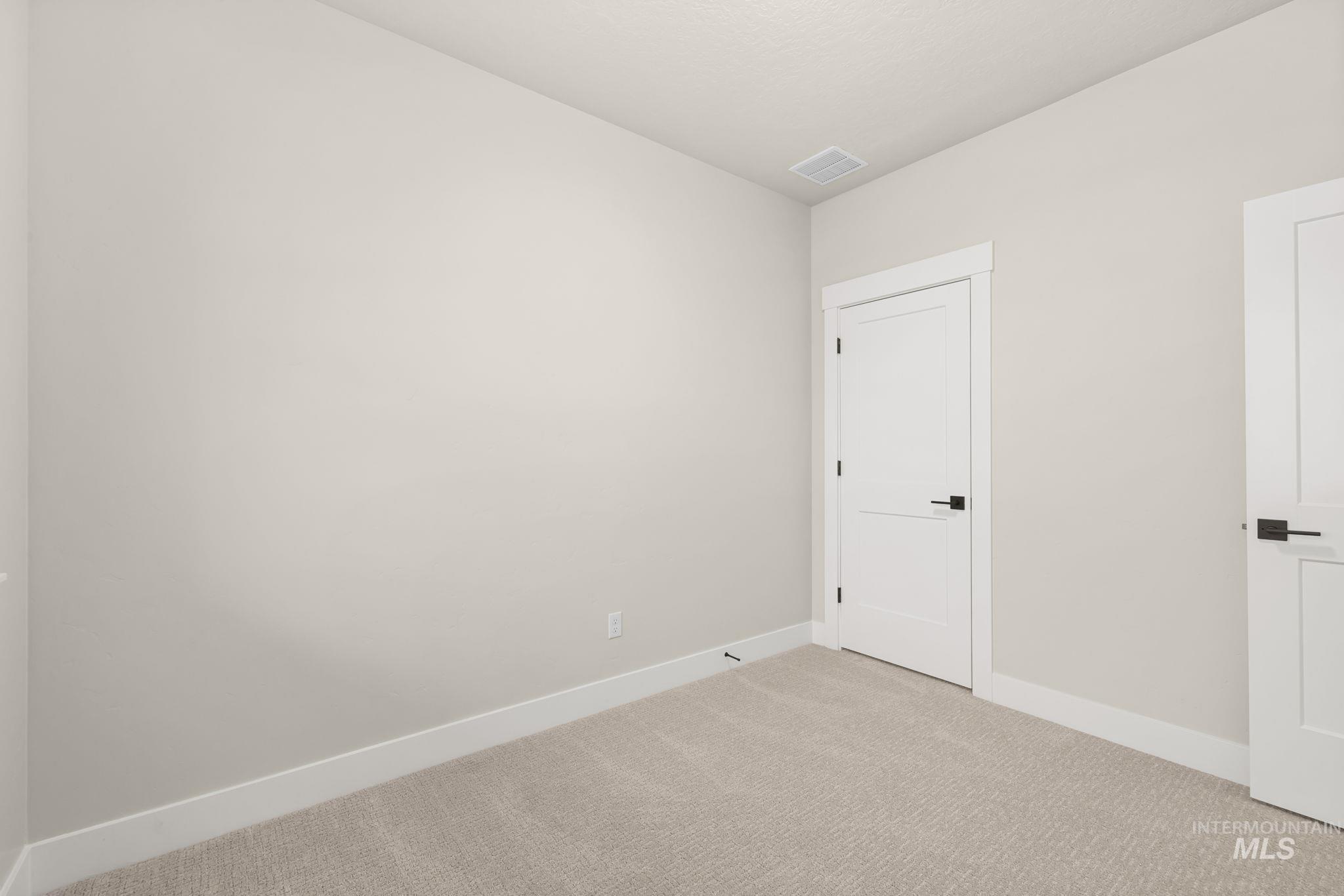 370 E Diesel Way Property Photo 39