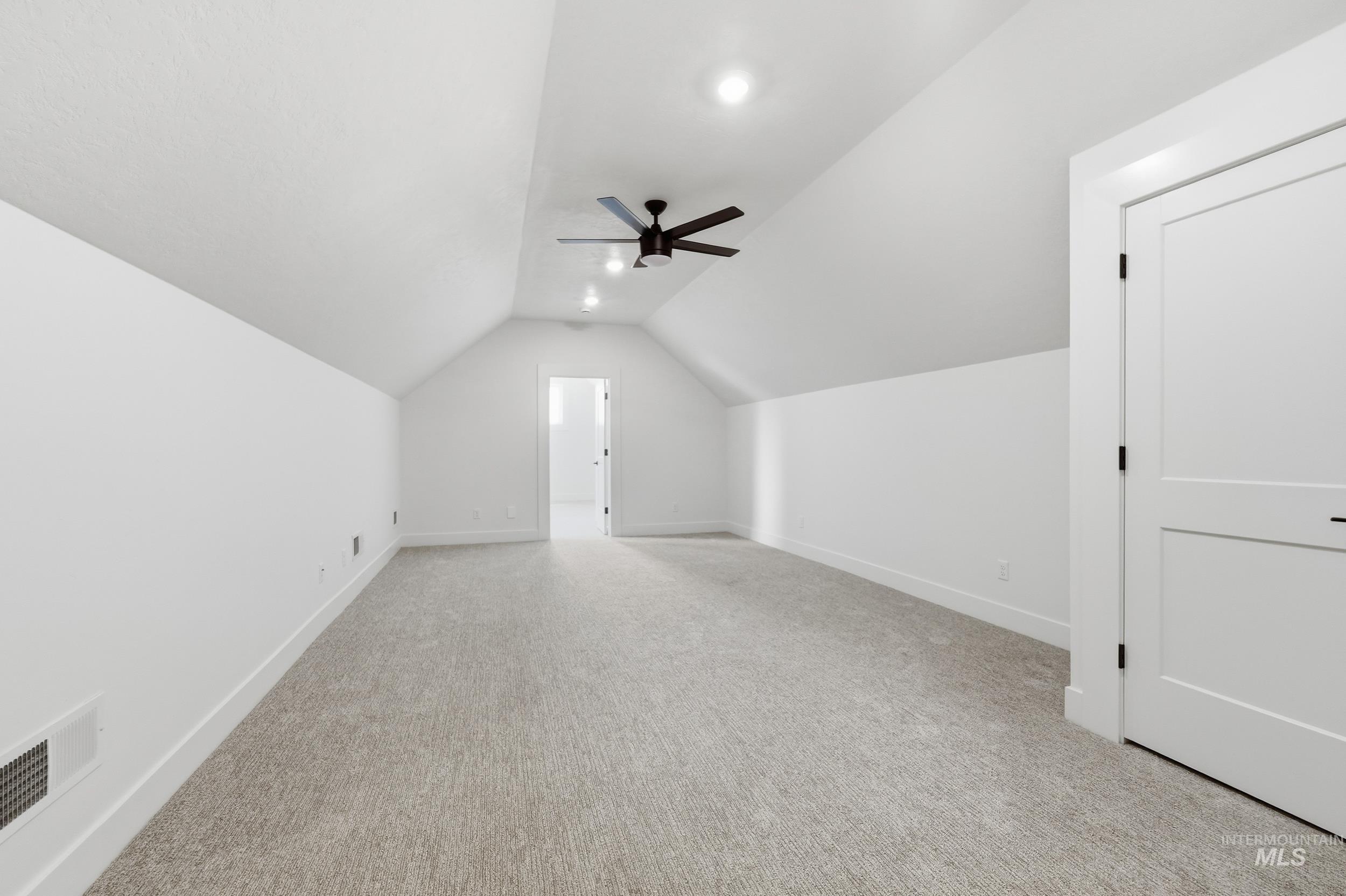 12687 Draft St. Property Photo 33