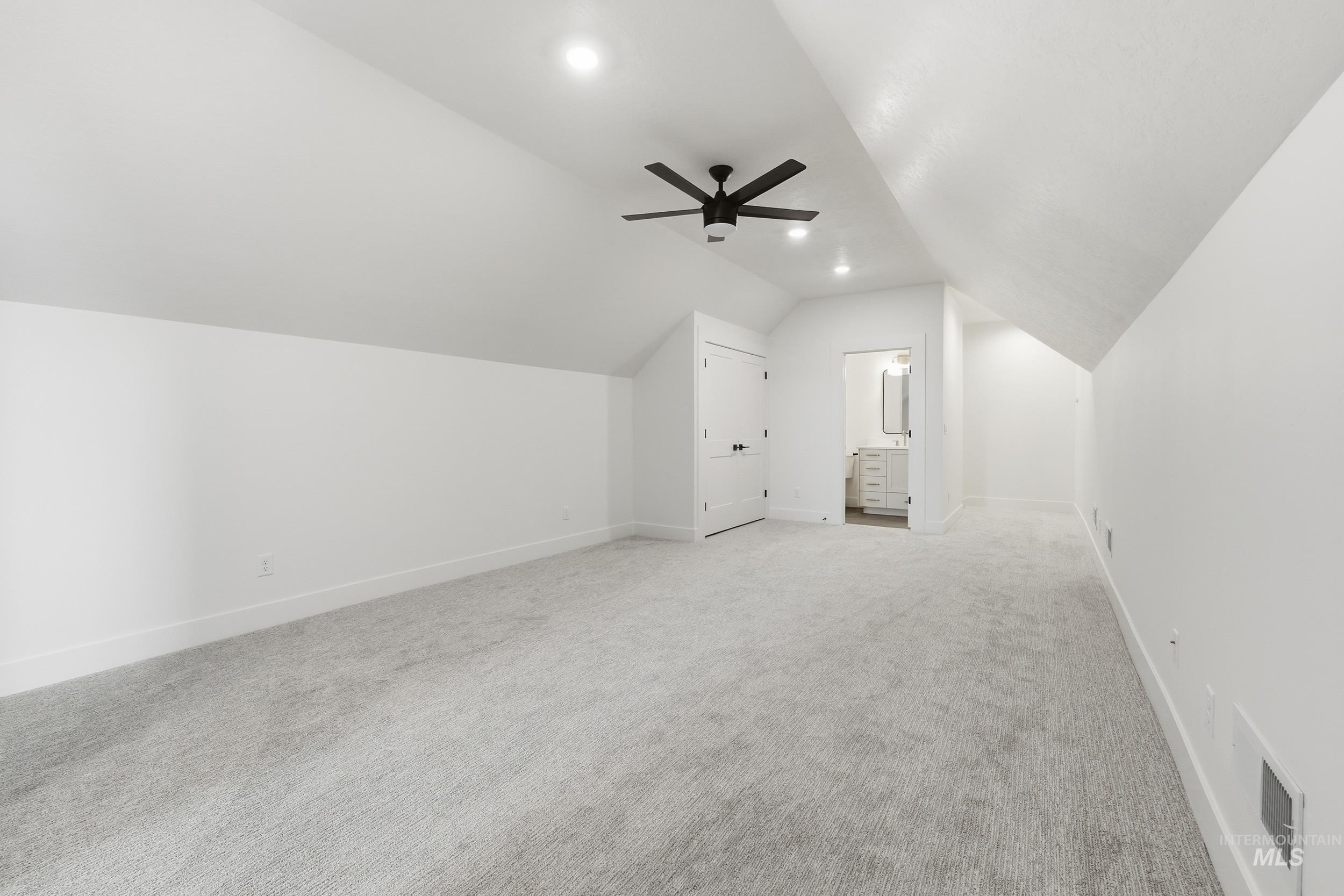 12687 Draft St. Property Photo 35