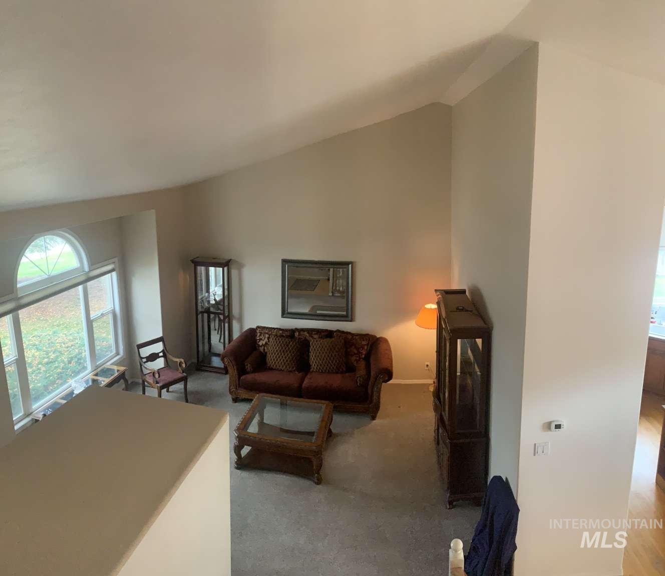 1048 Warm Springs Pl Property Photo 2