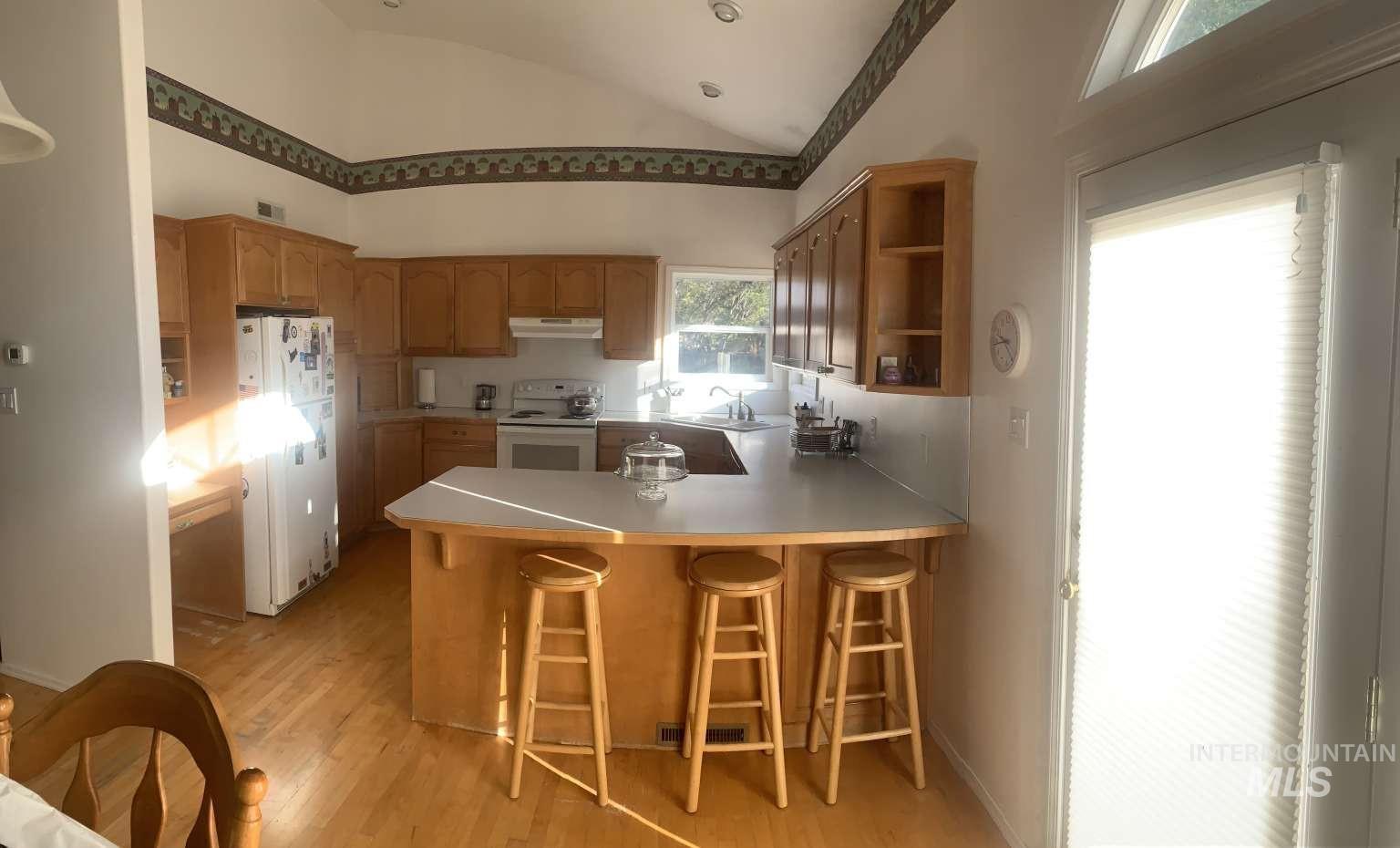 1048 Warm Springs Pl Property Photo 4