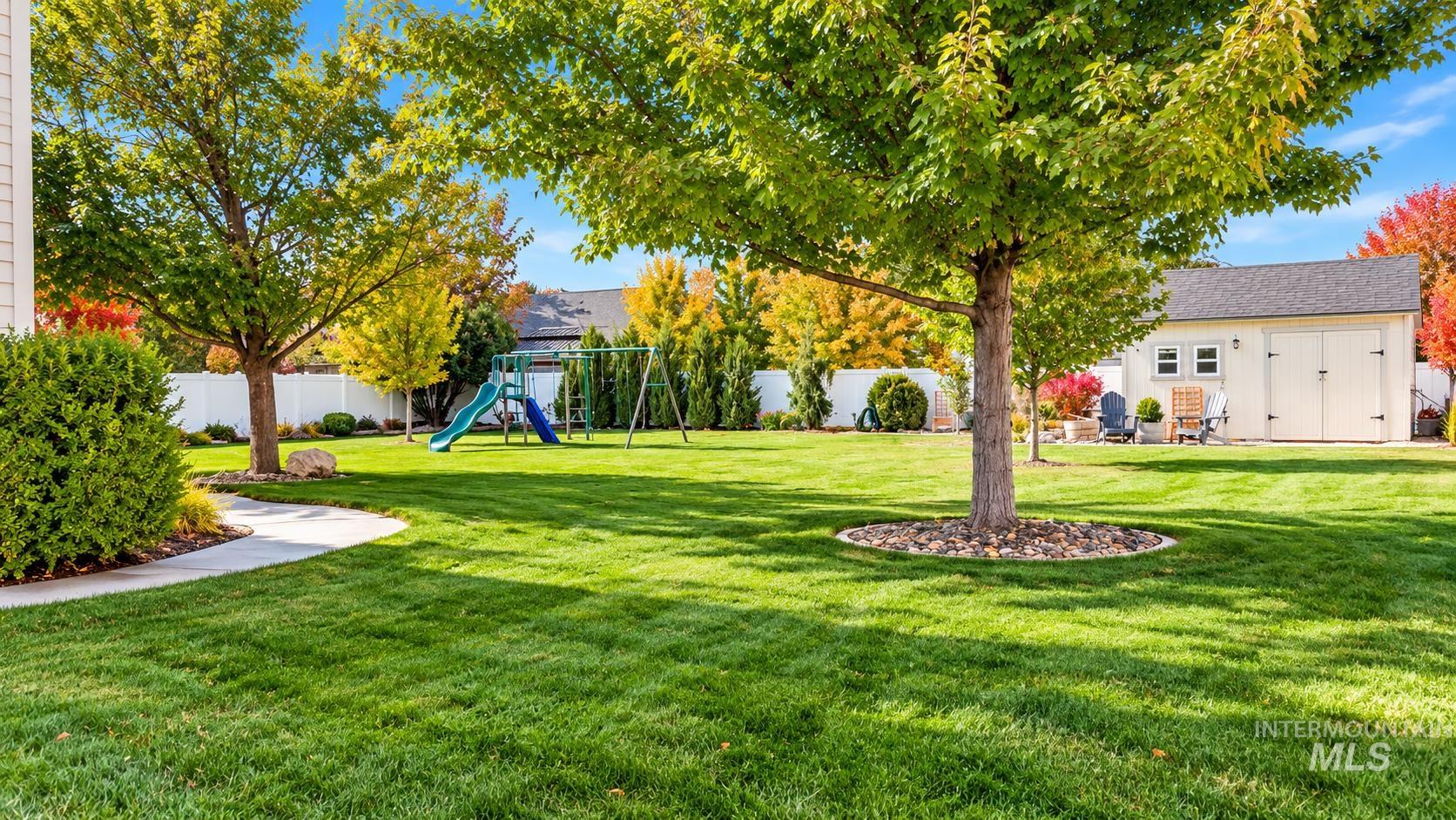 738 W Tooele Dr Property Photo 6