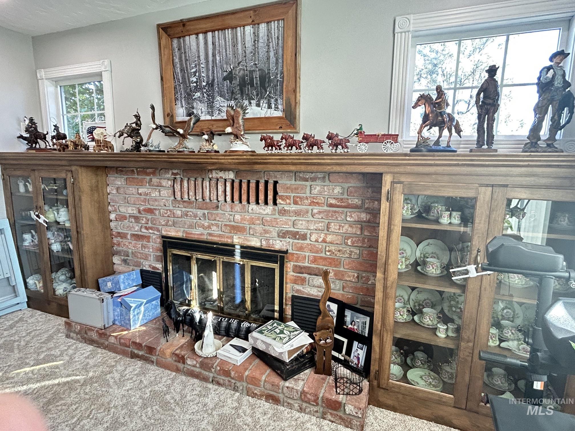 1306 Burrell Ave Property Photo 12