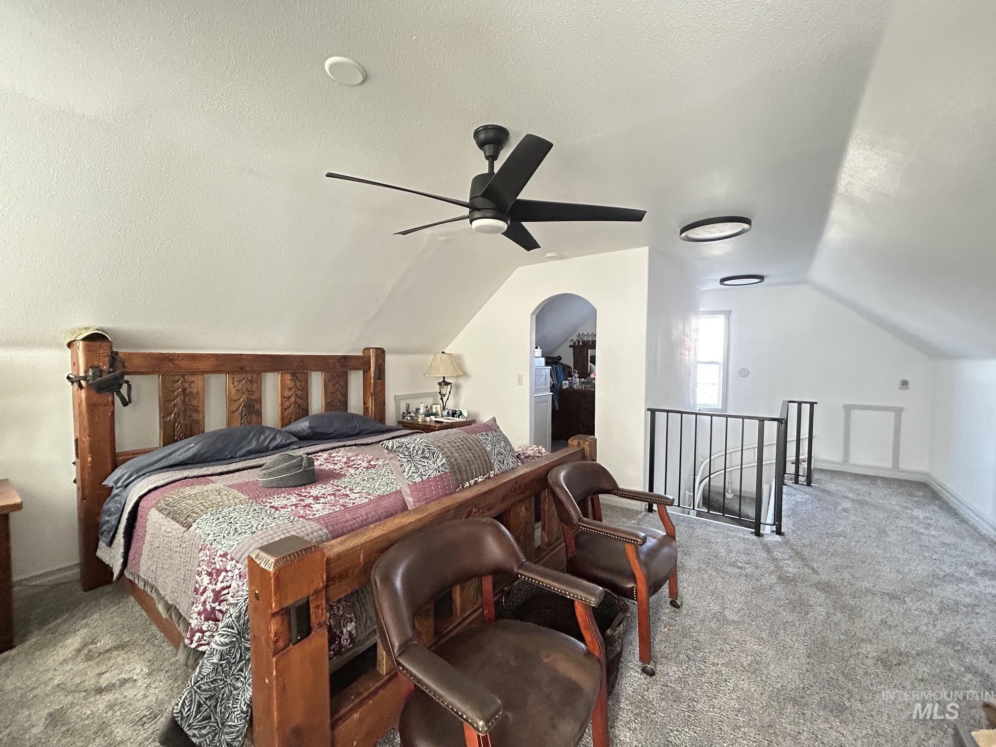 1306 Burrell Ave Property Photo 23